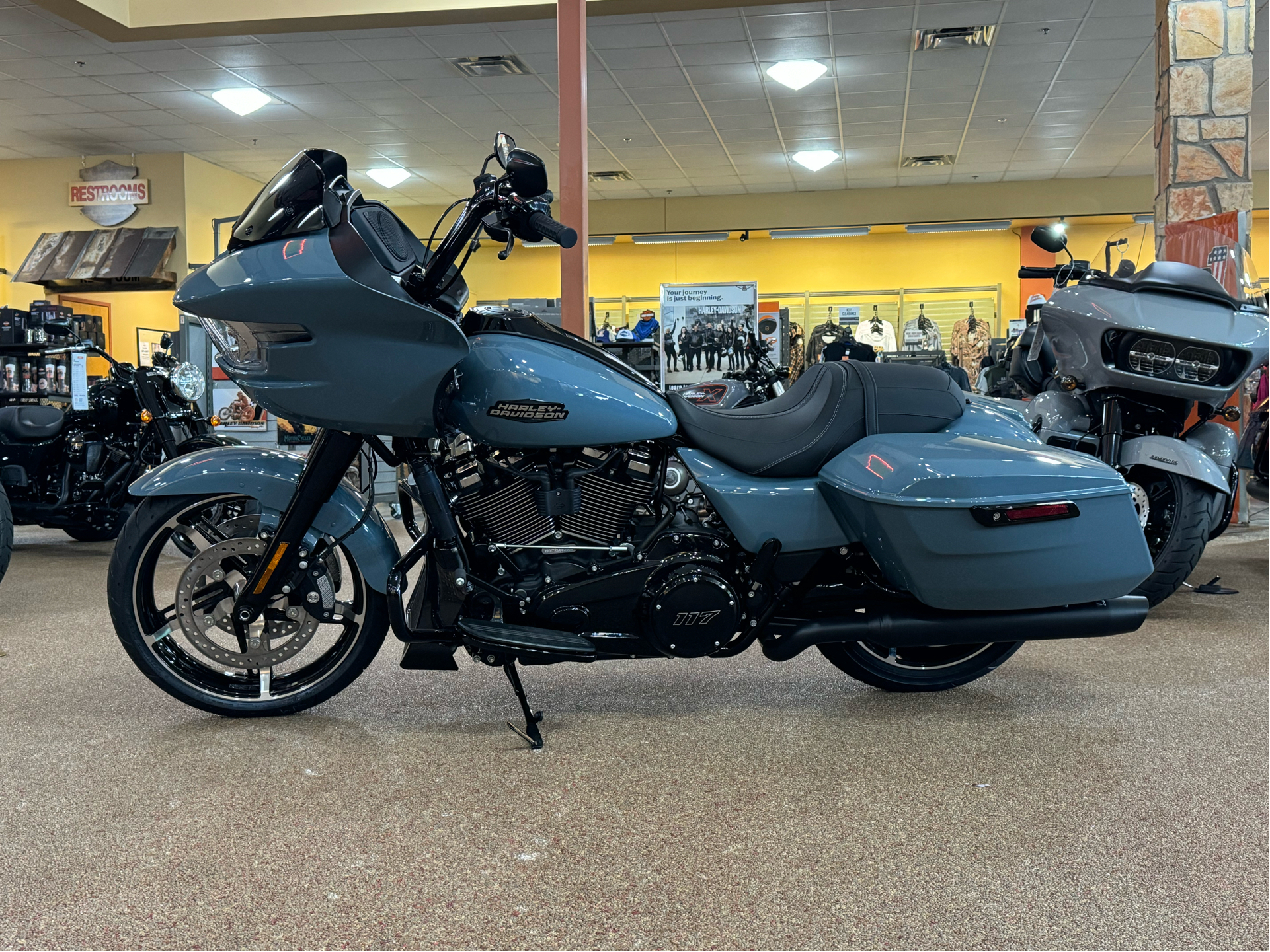 2024 Harley-Davidson Road Glide® in Knoxville, Tennessee - Photo 5