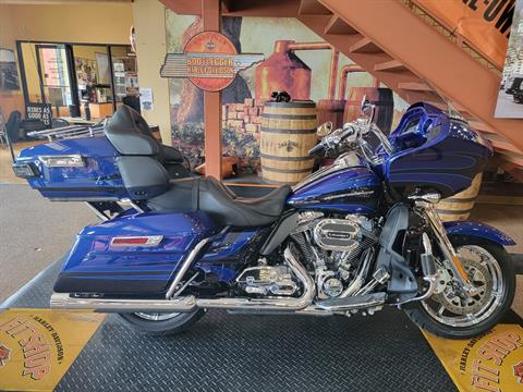 2015 Harley-Davidson CVO™ Road Glide® Ultra in Knoxville, Tennessee - Photo 1