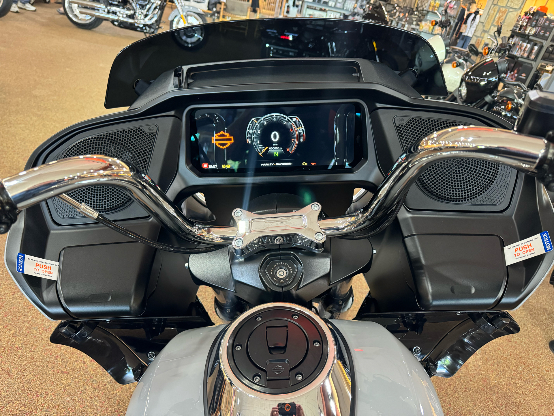2024 Harley-Davidson Road Glide® in Knoxville, Tennessee - Photo 17