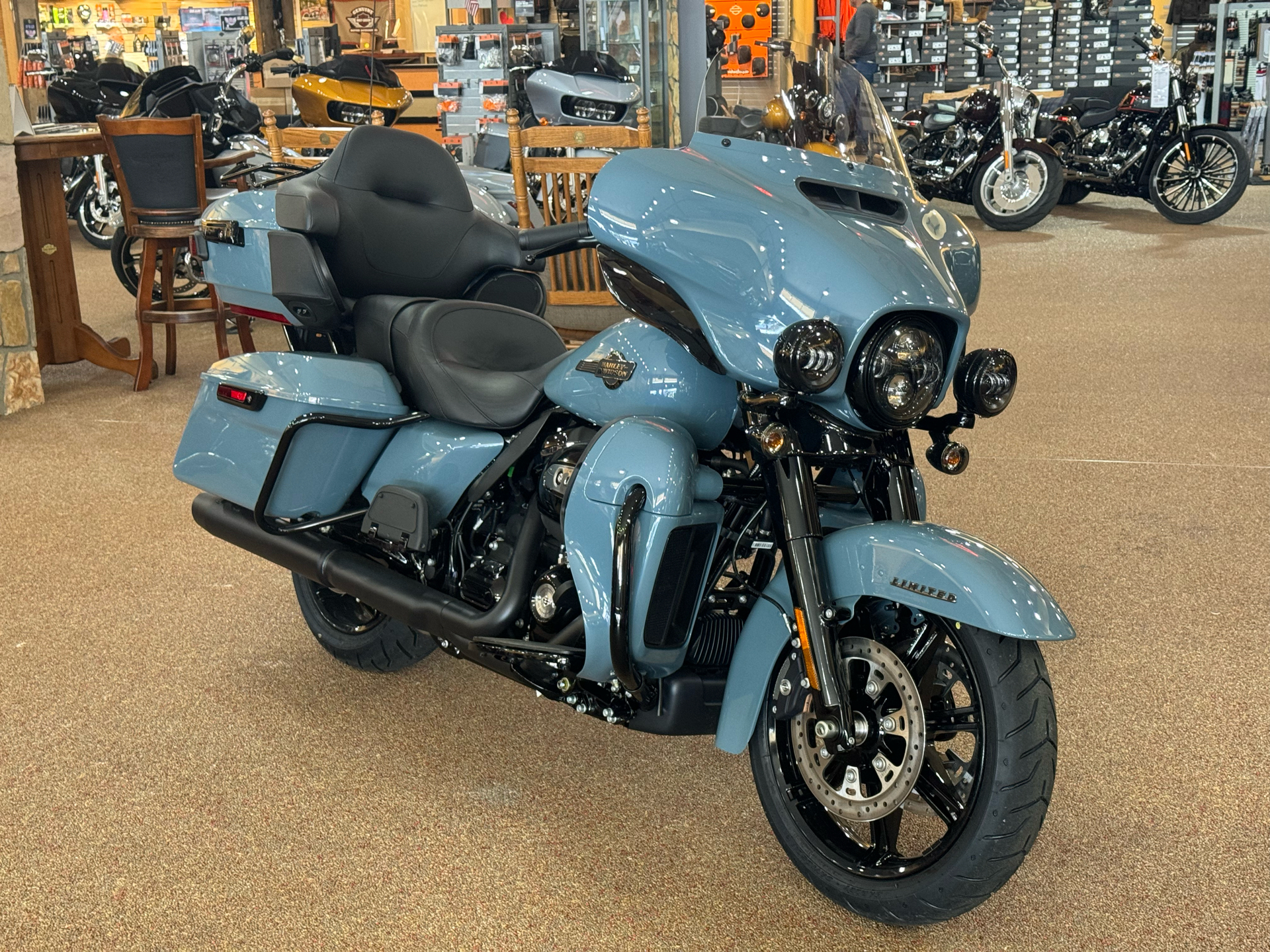 2024 Harley-Davidson Ultra Limited in Knoxville, Tennessee - Photo 2