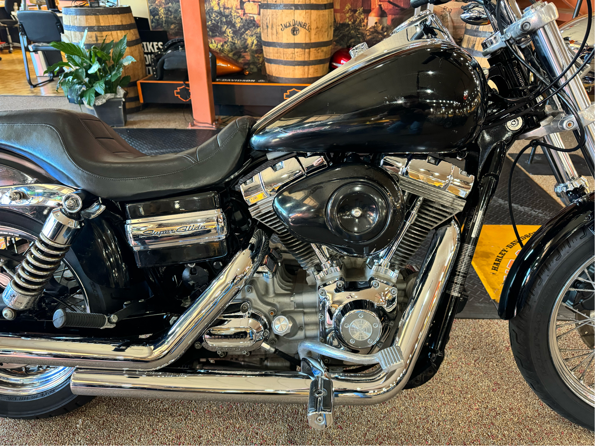 2008 Harley-Davidson Dyna® Super Glide® Custom in Knoxville, Tennessee - Photo 5