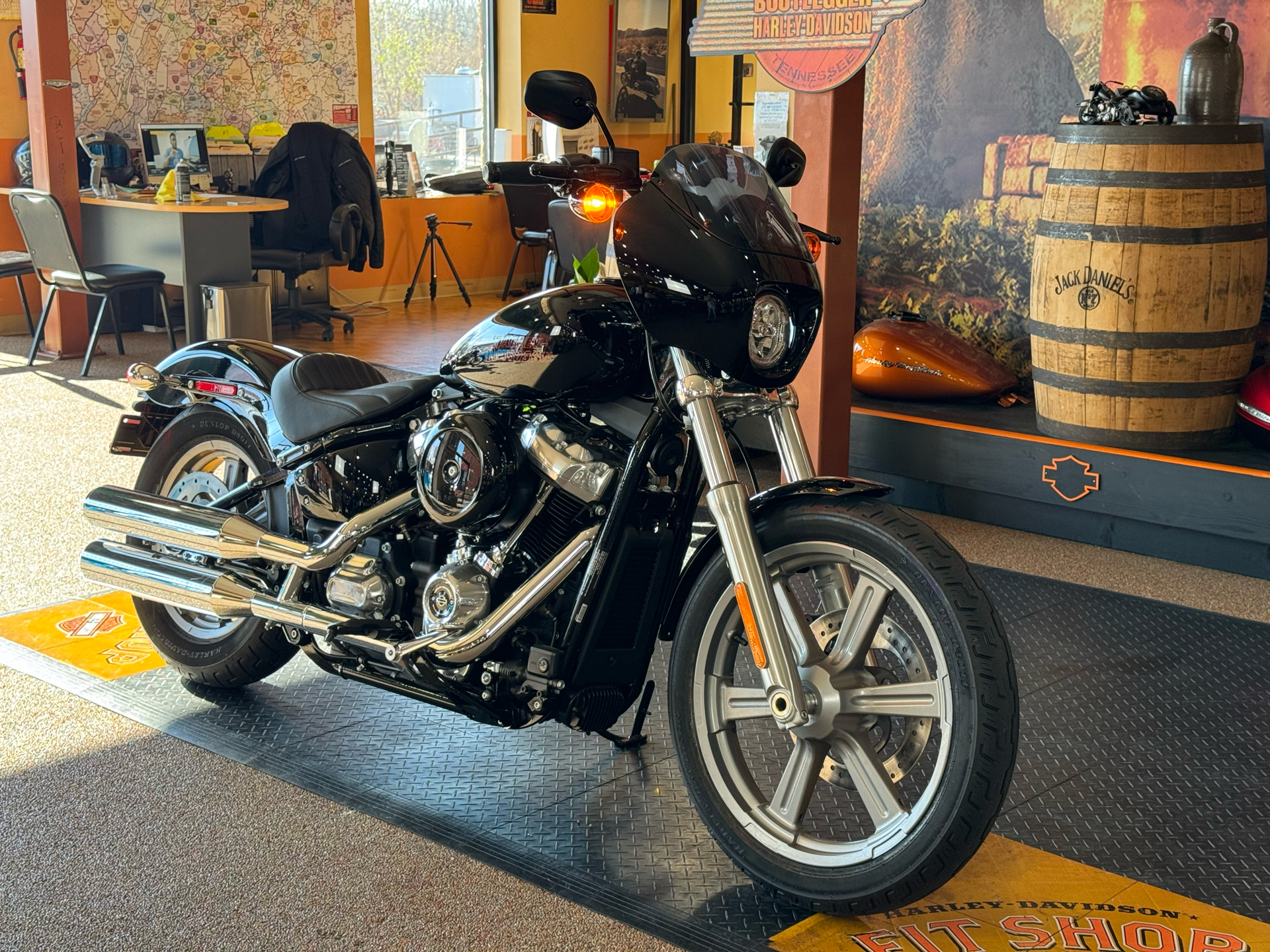 2023 Harley-Davidson Softail® Standard in Knoxville, Tennessee - Photo 2