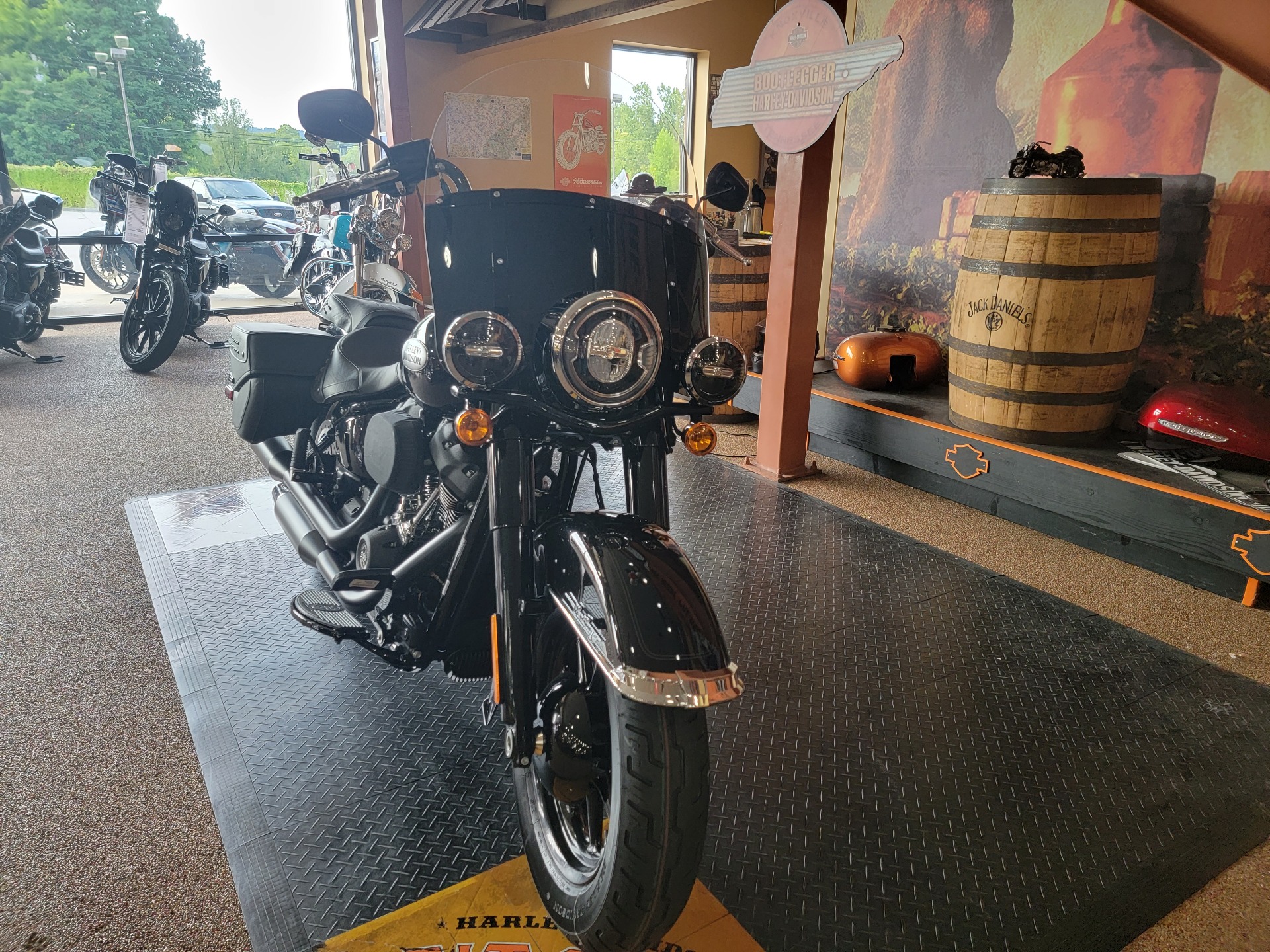 2022 Harley-Davidson Heritage Classic 114 in Knoxville, Tennessee - Photo 2