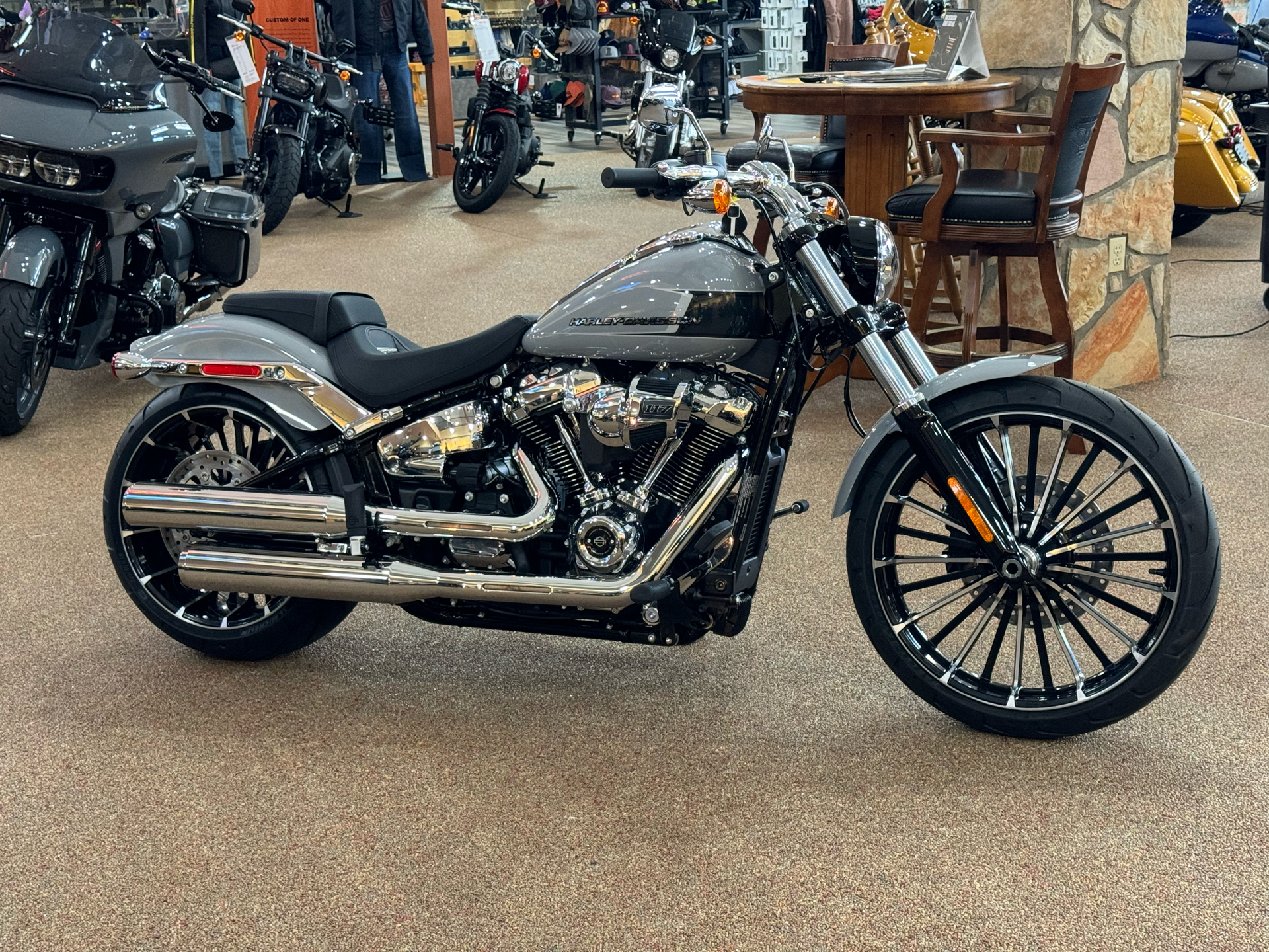 2024 Harley-Davidson Breakout® in Knoxville, Tennessee - Photo 1