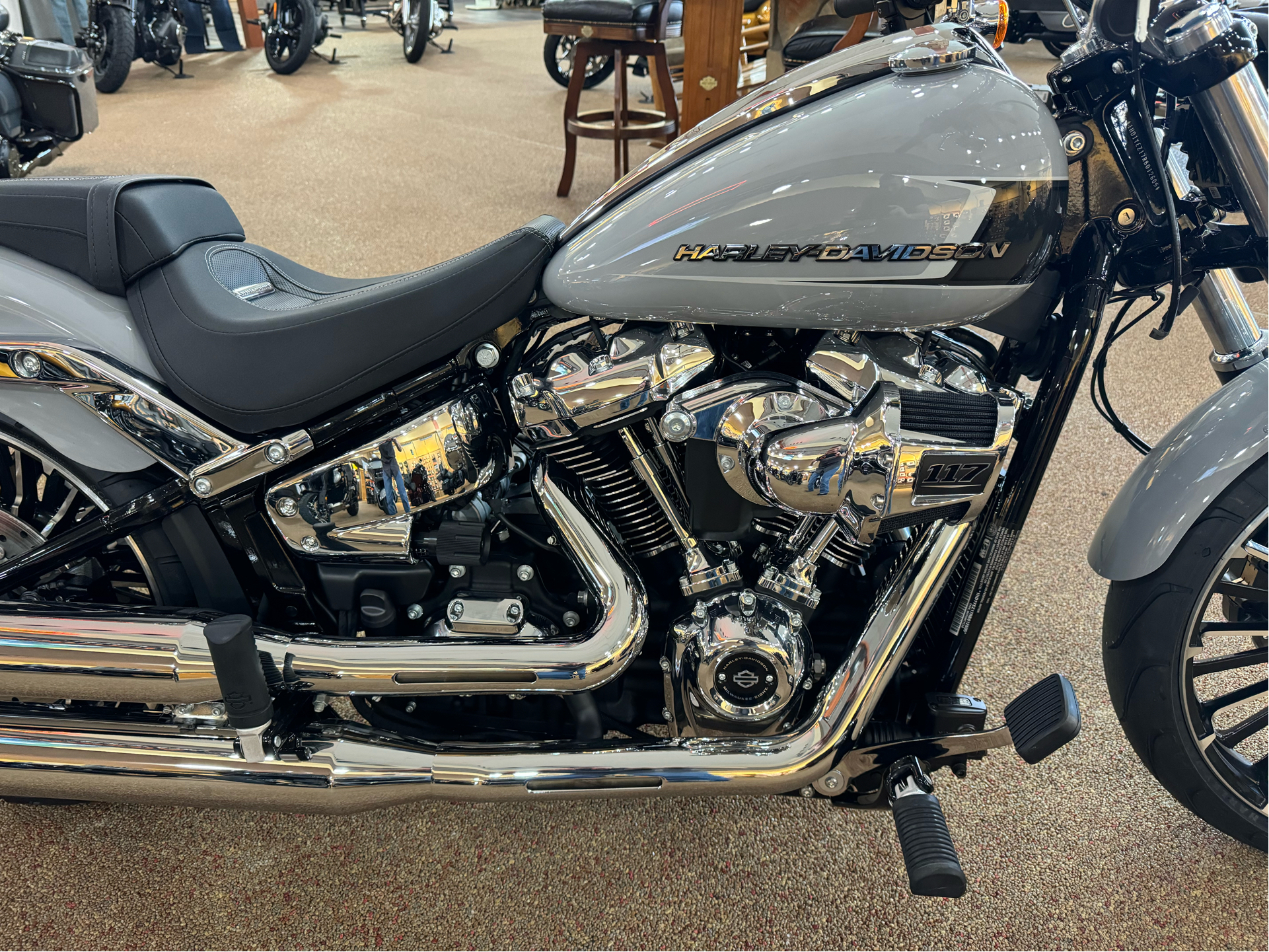 2024 Harley-Davidson Breakout® in Knoxville, Tennessee - Photo 6