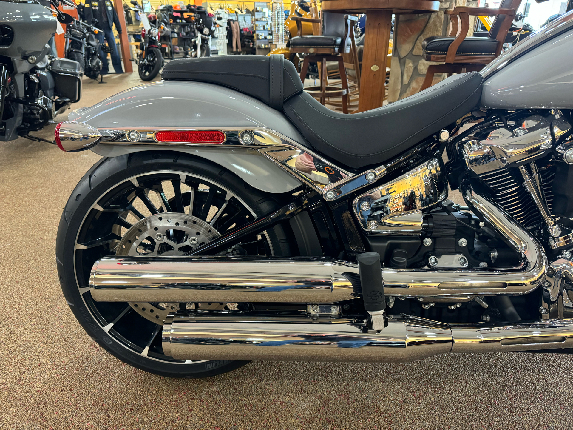 2024 Harley-Davidson Breakout® in Knoxville, Tennessee - Photo 10