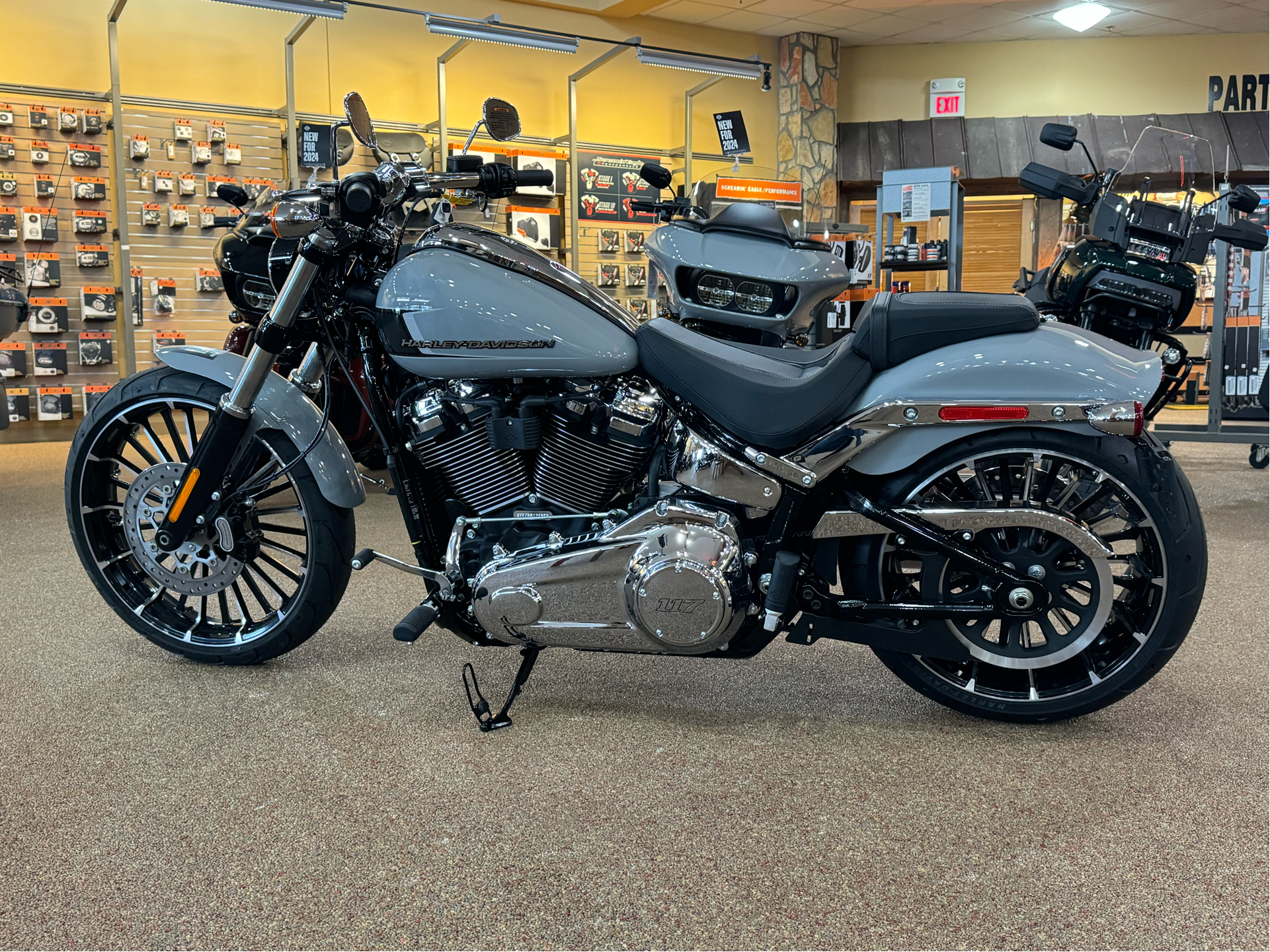 2024 Harley-Davidson Breakout® in Knoxville, Tennessee - Photo 14