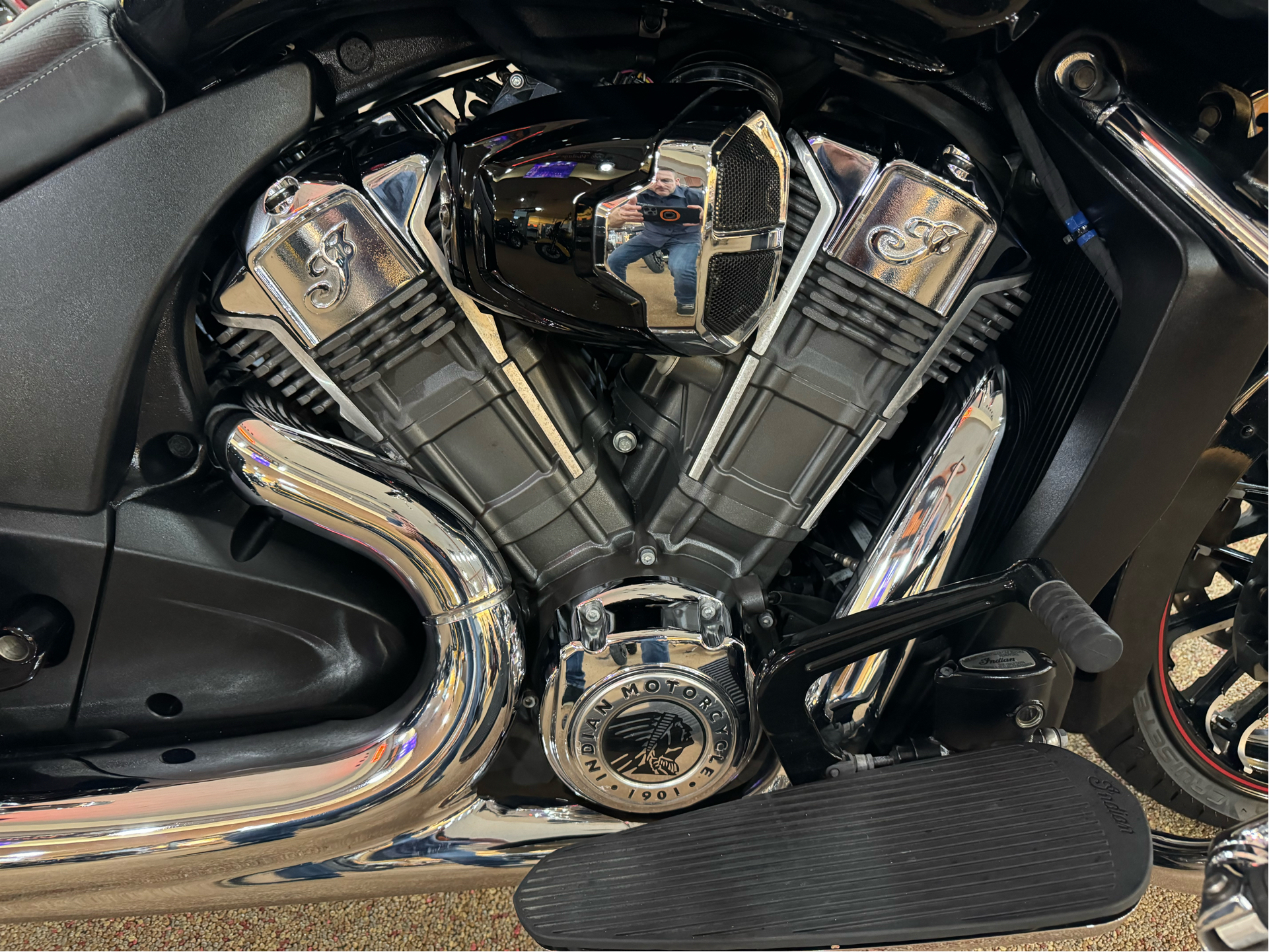 2020 Indian Motorcycle Challenger® Limited in Knoxville, Tennessee - Photo 7