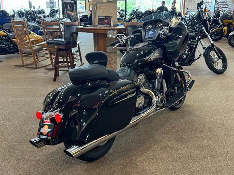 2020 Indian Motorcycle Challenger® Limited in Knoxville, Tennessee - Photo 10