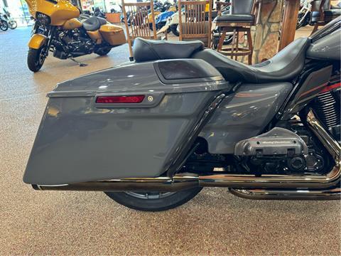 2018 Harley-Davidson CVO™ Road Glide® in Knoxville, Tennessee - Photo 9