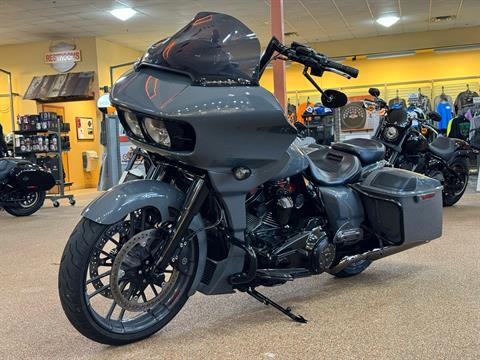 2018 Harley-Davidson CVO™ Road Glide® in Knoxville, Tennessee - Photo 16