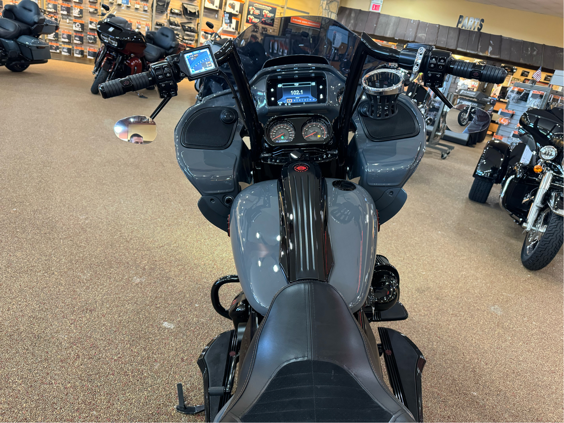 2018 Harley-Davidson CVO™ Road Glide® in Knoxville, Tennessee - Photo 18