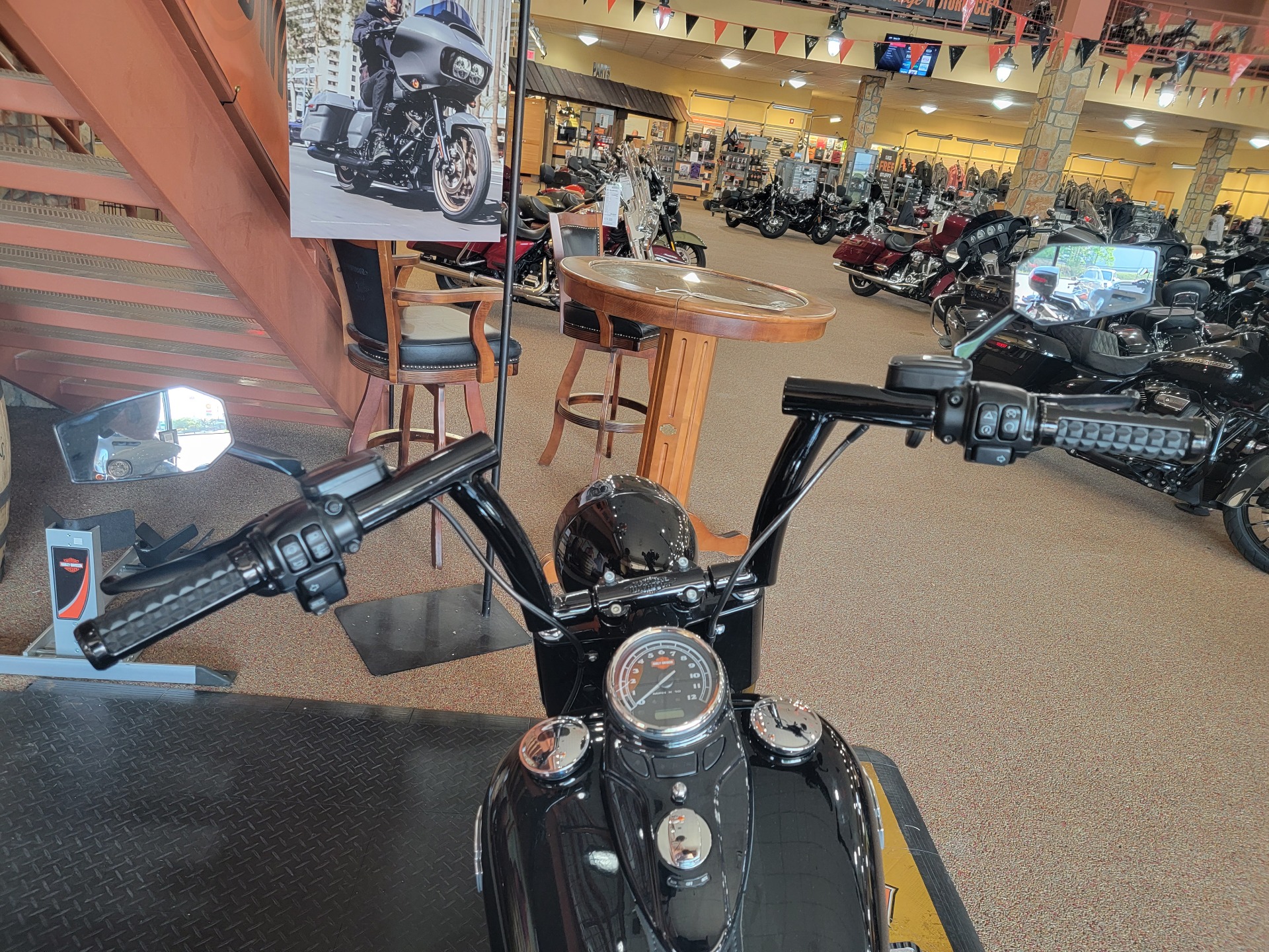 2017 Harley-Davidson Softail Slim® S in Knoxville, Tennessee - Photo 10