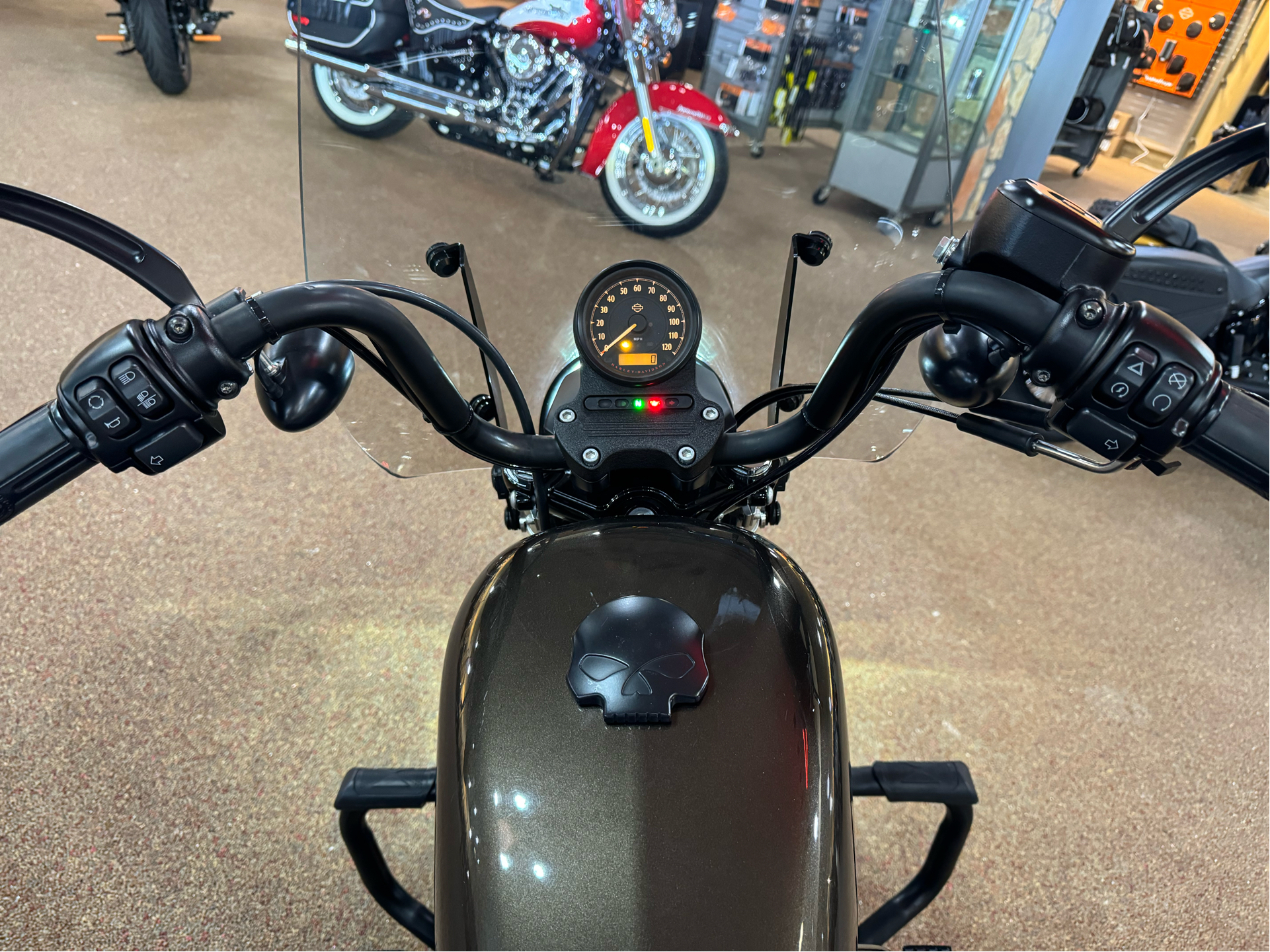 2020 Harley-Davidson Iron 883™ in Knoxville, Tennessee - Photo 18