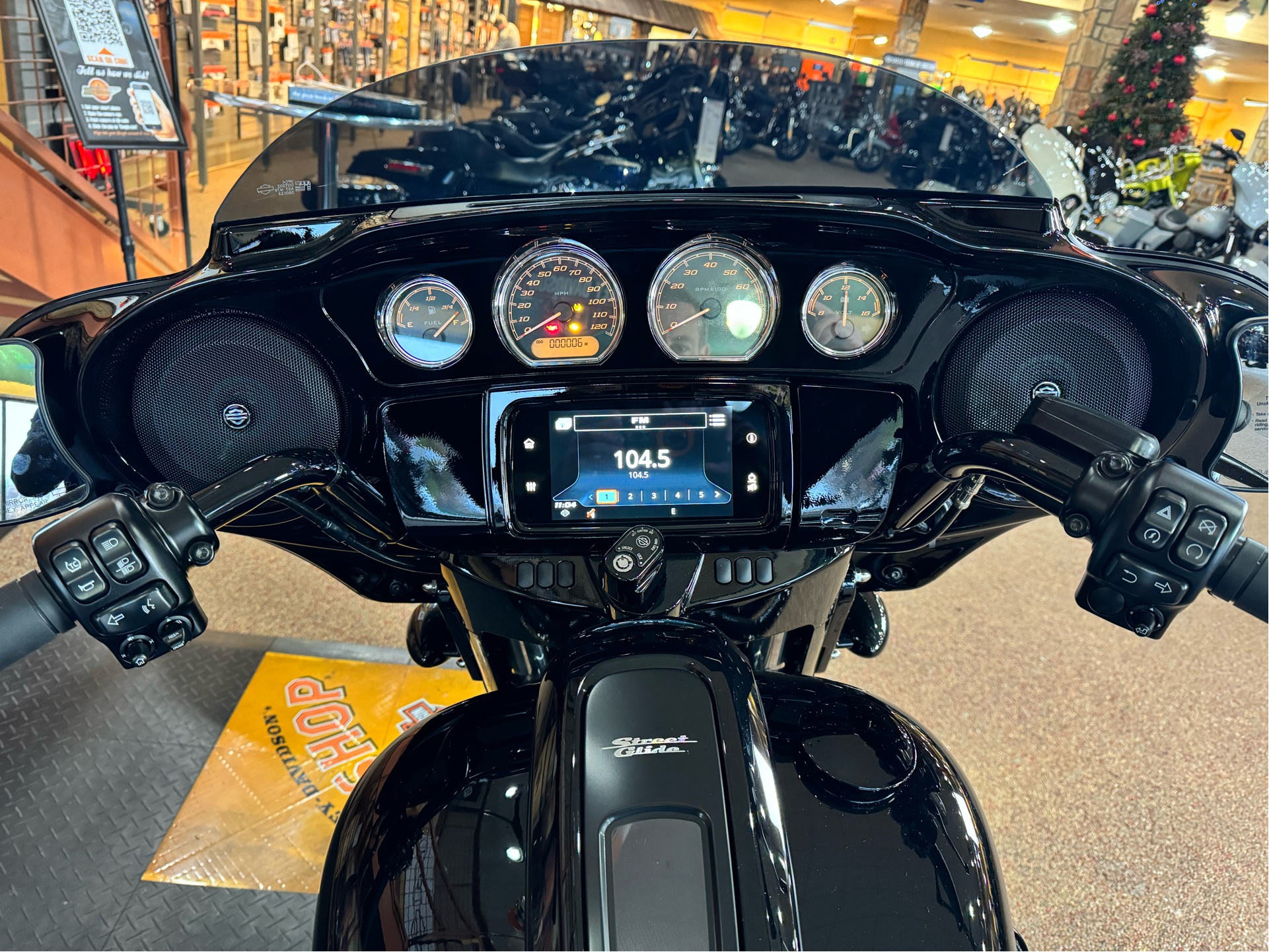 2023 Harley-Davidson Street Glide® ST in Knoxville, Tennessee - Photo 19