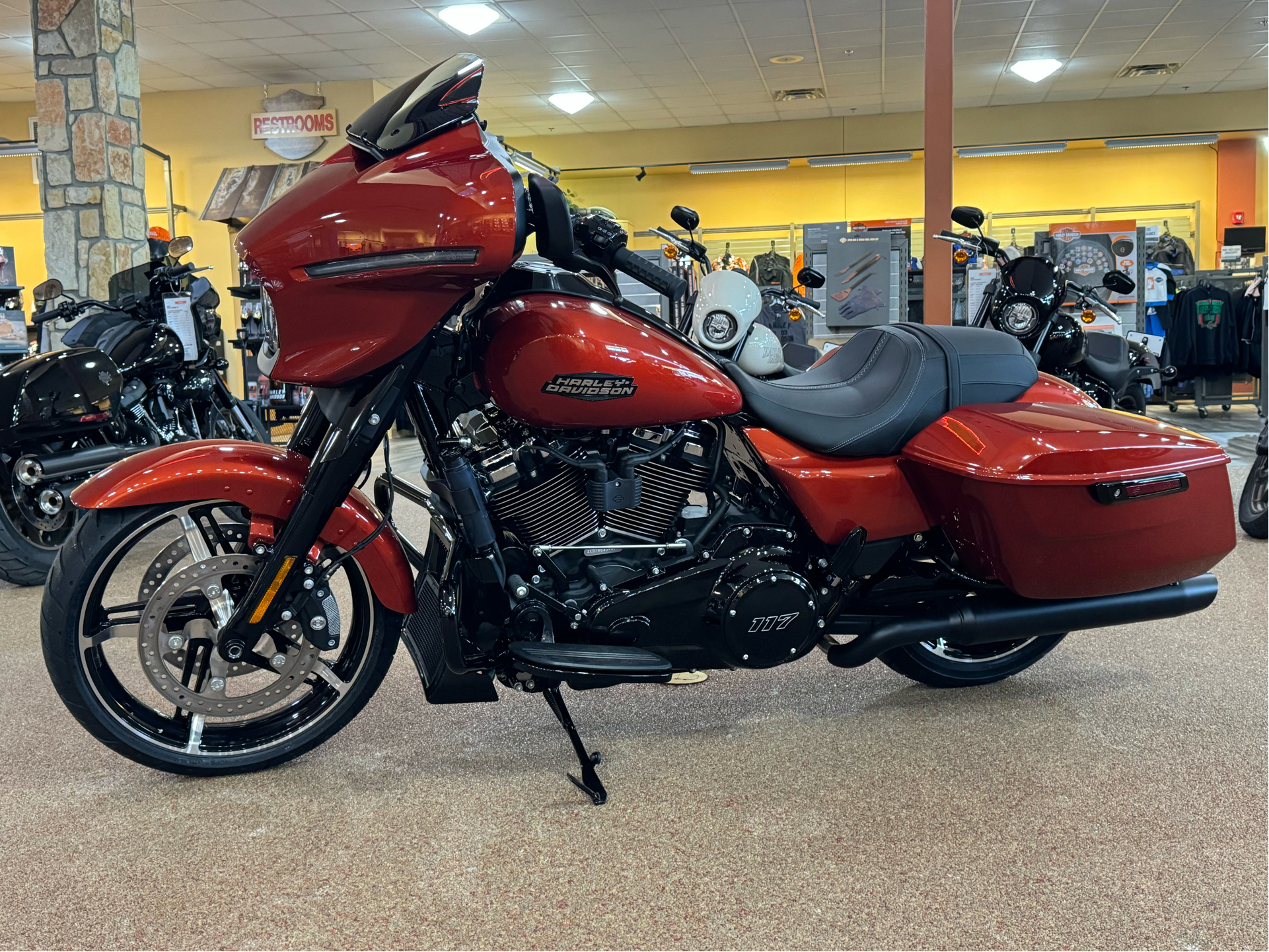 2024 Harley-Davidson Street Glide® in Knoxville, Tennessee - Photo 12