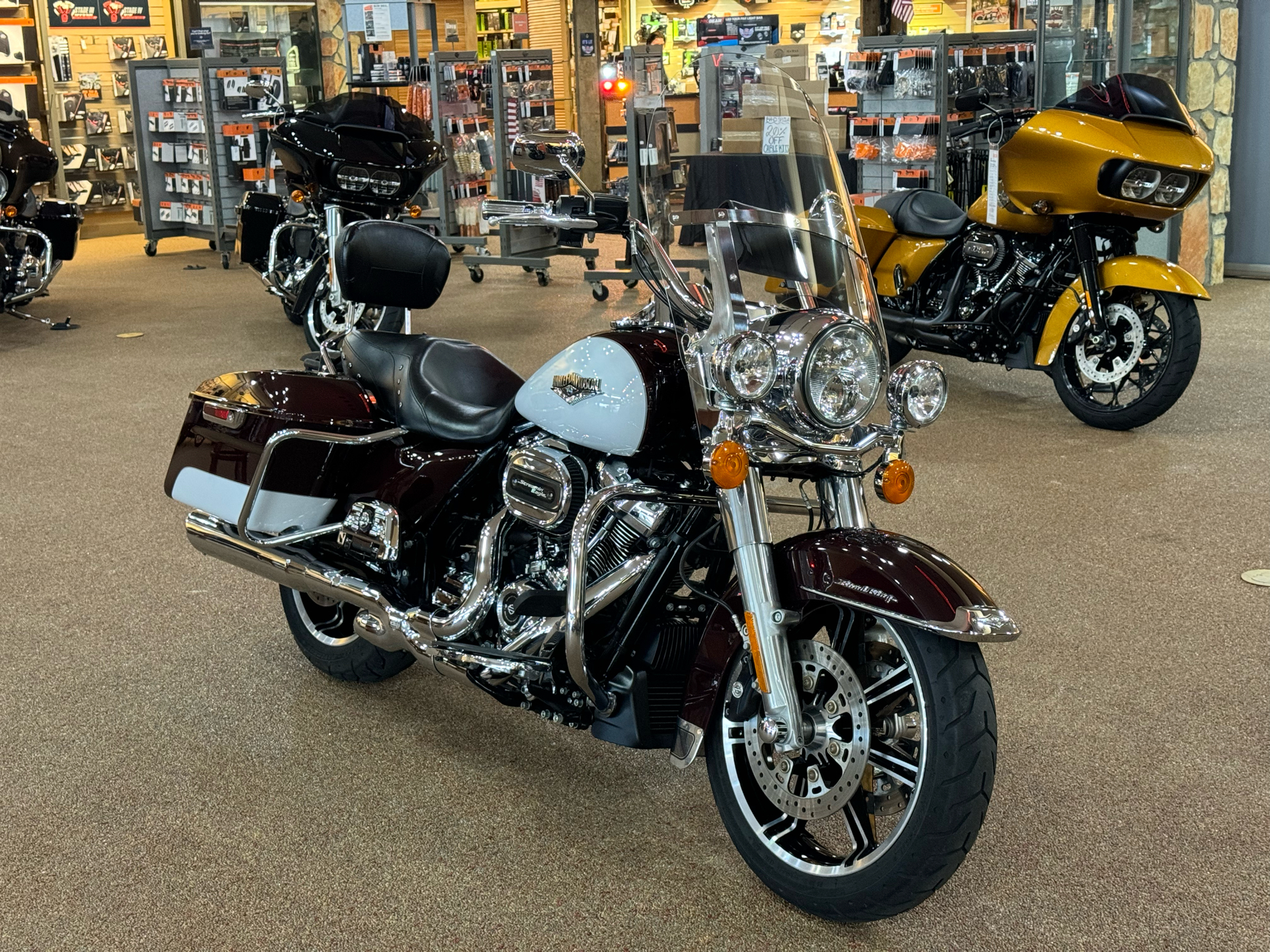 2021 Harley-Davidson Road King® in Knoxville, Tennessee - Photo 2