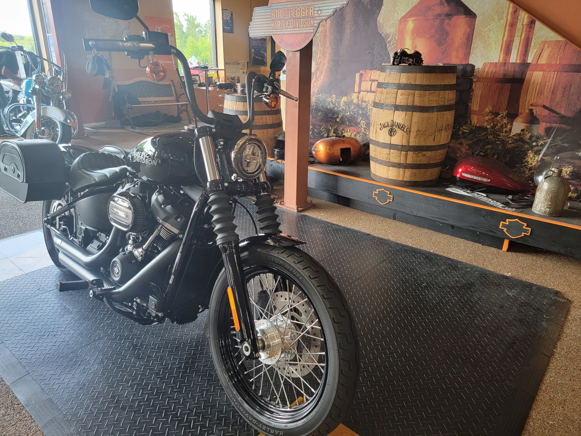 2019 Harley-Davidson Street Bob® in Knoxville, Tennessee - Photo 3