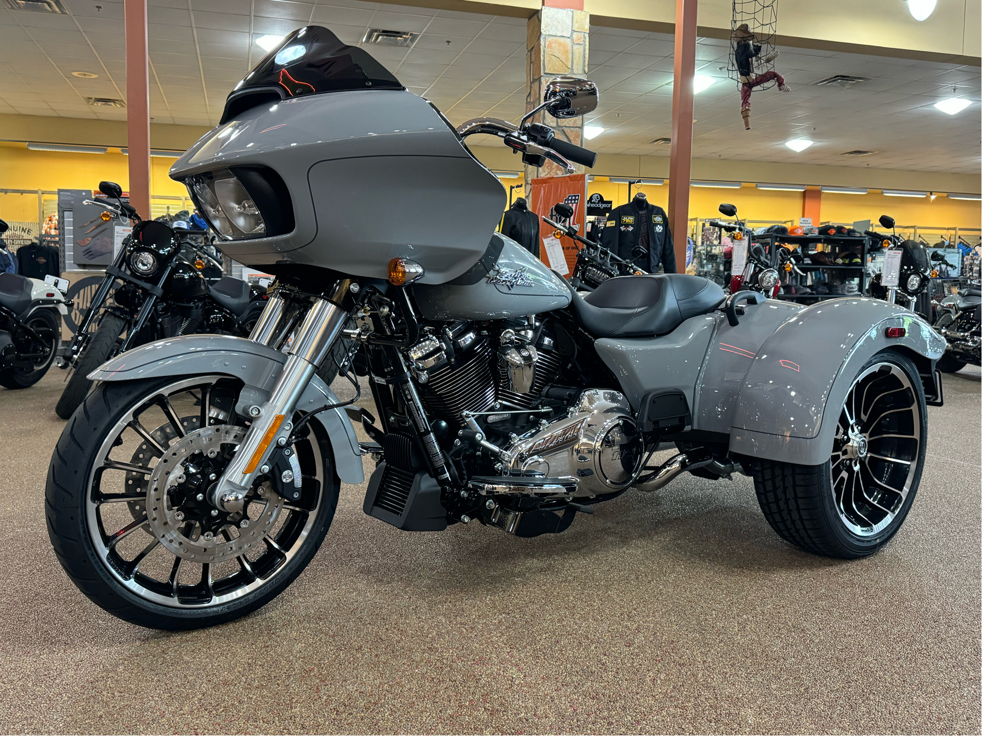 2024 Harley-Davidson Road Glide® 3 in Knoxville, Tennessee - Photo 16