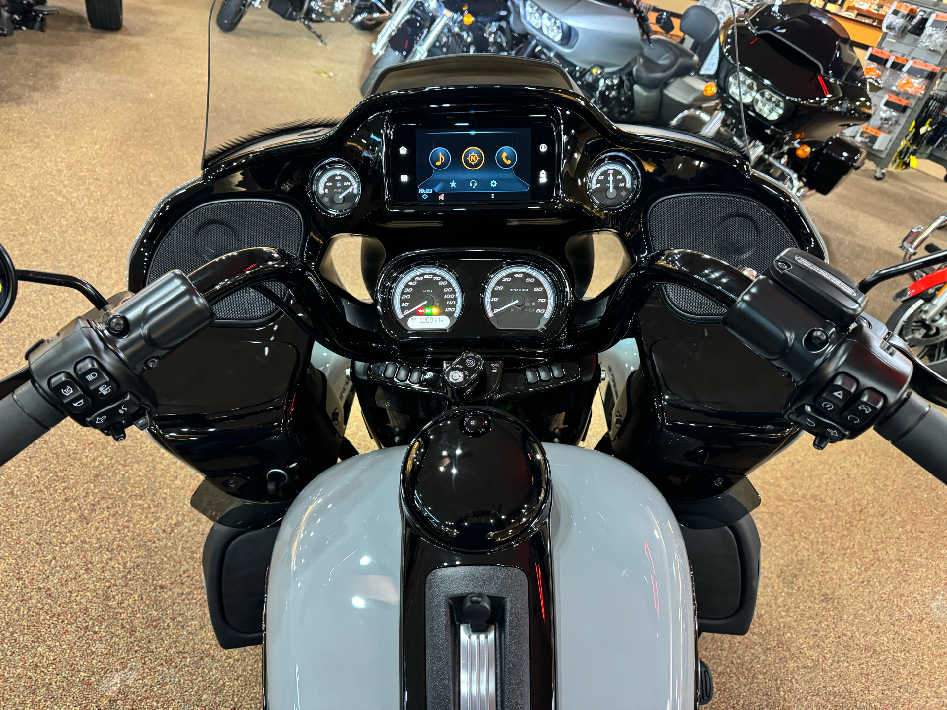2024 Harley-Davidson Road Glide® Limited in Knoxville, Tennessee - Photo 18