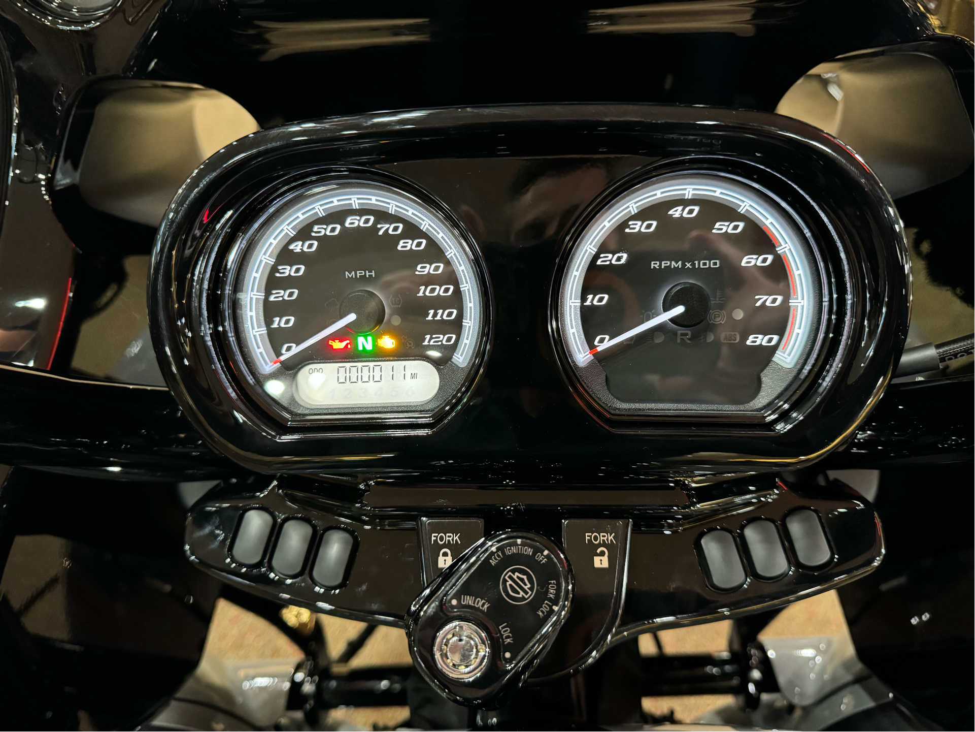 2024 Harley-Davidson Road Glide® Limited in Knoxville, Tennessee - Photo 19