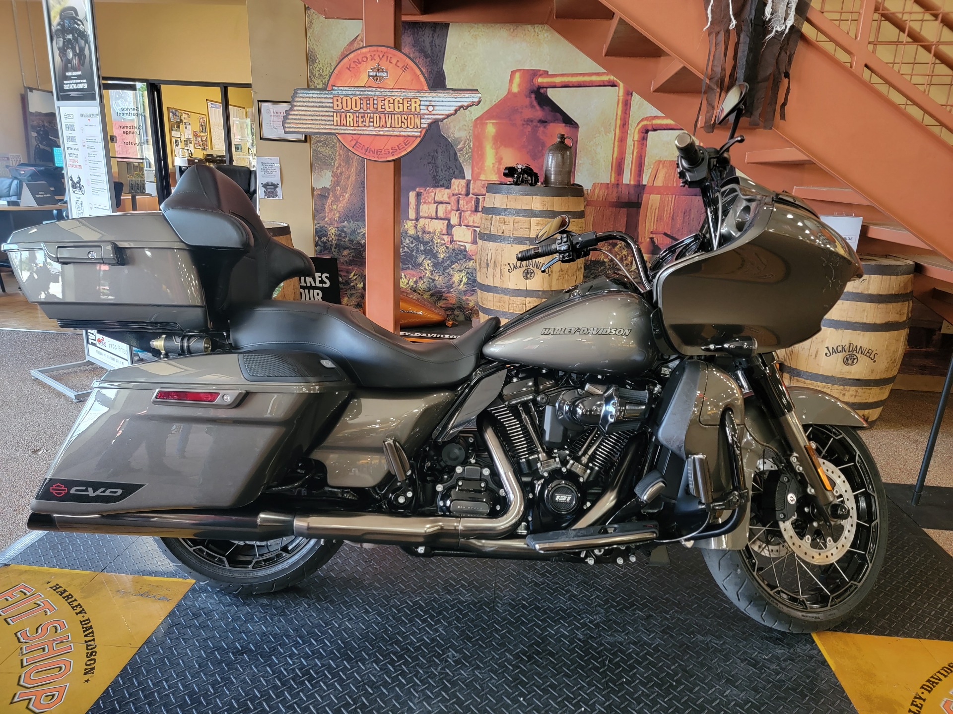2021 Harley-Davidson CVO™ Road Glide® in Knoxville, Tennessee - Photo 8