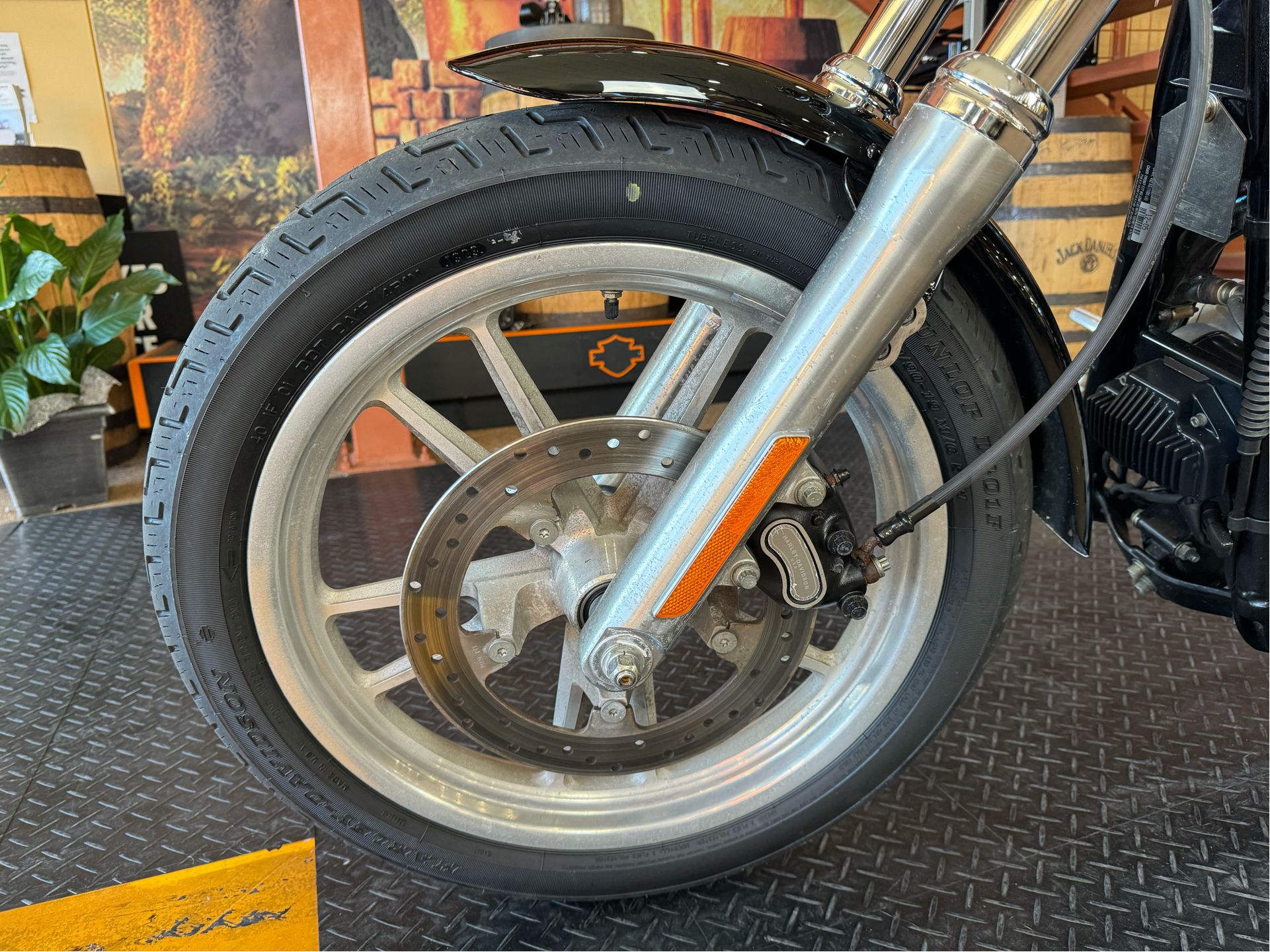 2006 Harley-Davidson Dyna™ Super Glide® in Knoxville, Tennessee - Photo 9