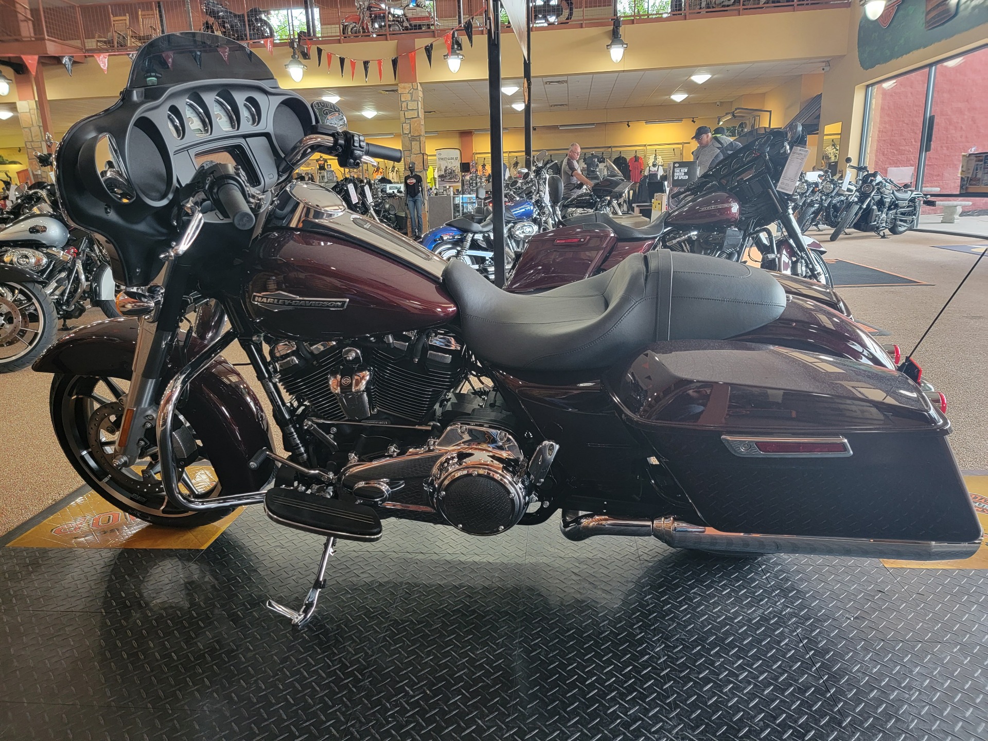 2022 Harley-Davidson Street Glide® in Knoxville, Tennessee - Photo 4