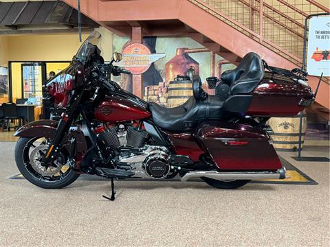 2018 Harley-Davidson CVO™ Limited in Knoxville, Tennessee - Photo 12