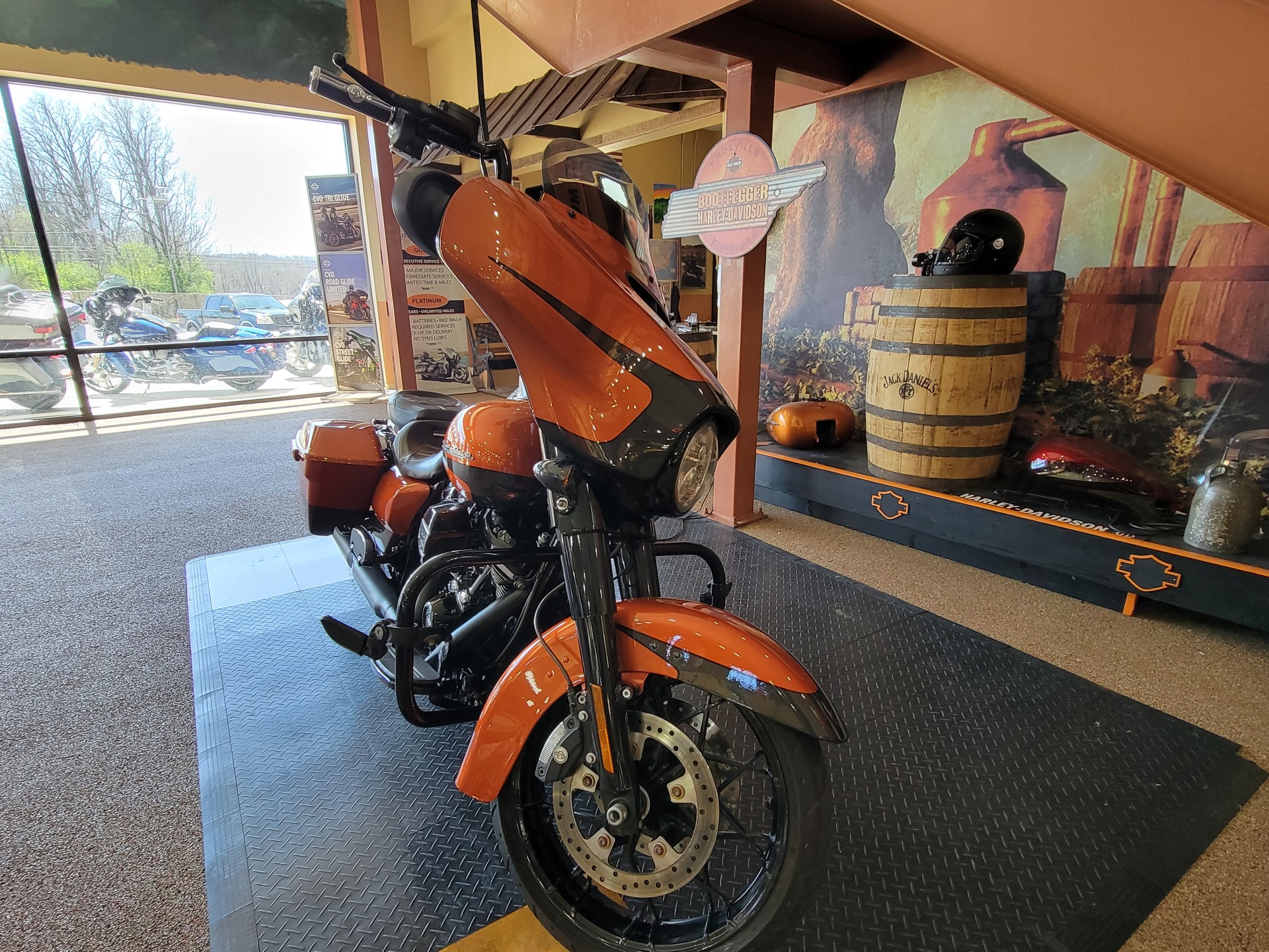2020 Harley-Davidson Street Glide® Special in Knoxville, Tennessee - Photo 2