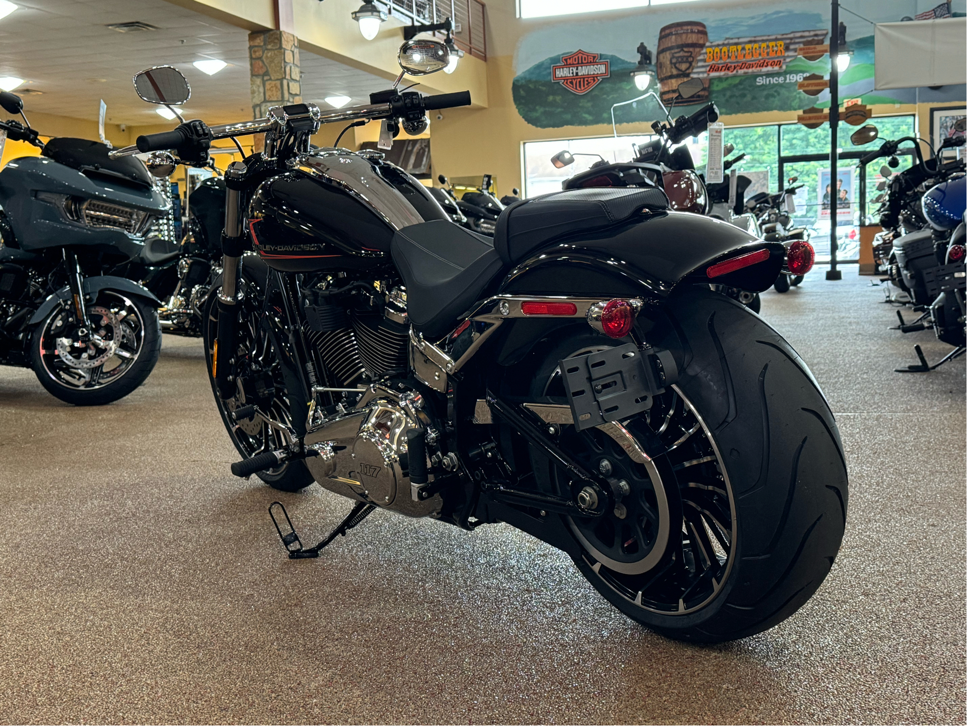 2024 Harley-Davidson Breakout® in Knoxville, Tennessee - Photo 11