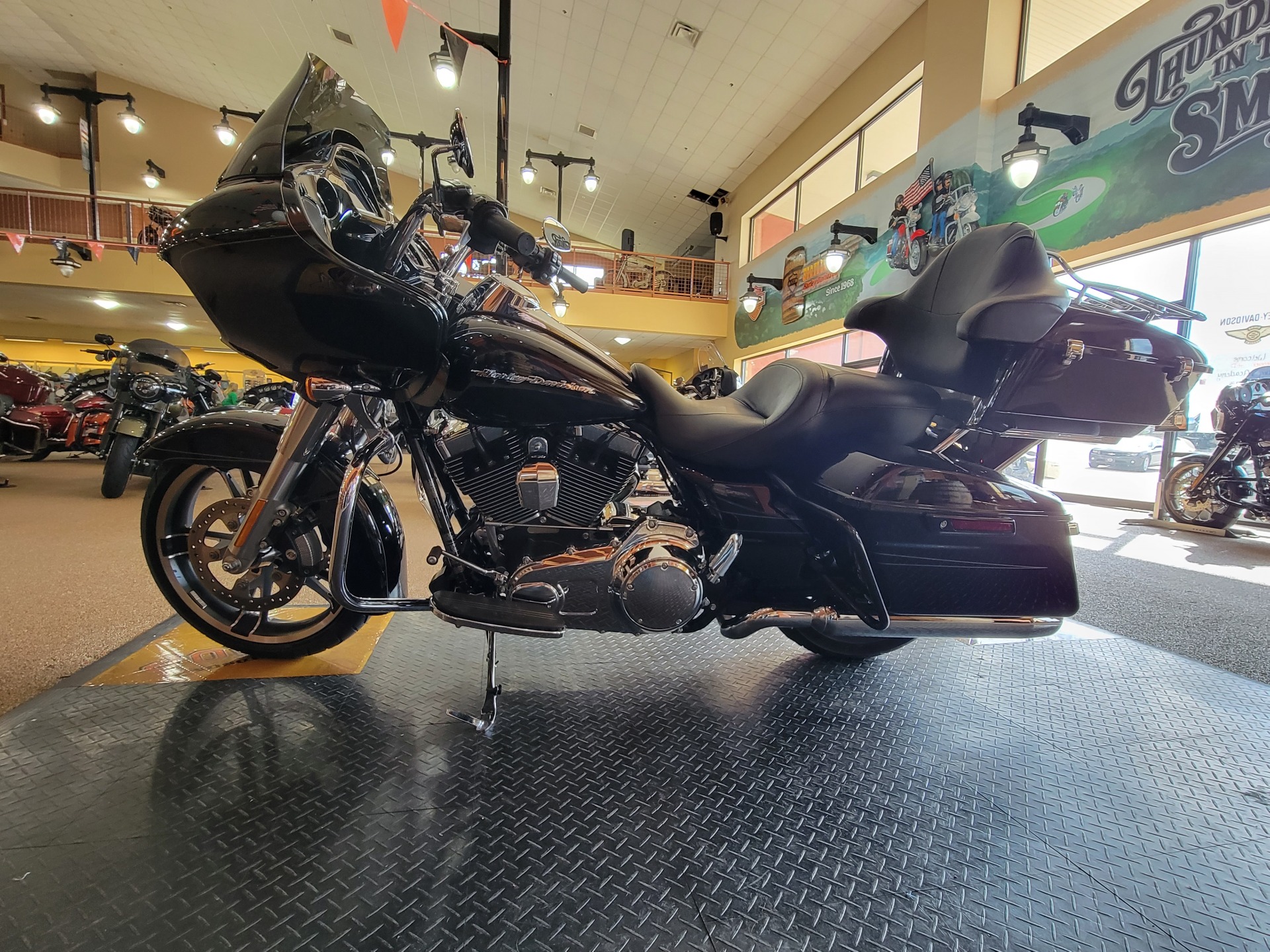 2015 Harley-Davidson Road Glide® Special in Knoxville, Tennessee - Photo 4