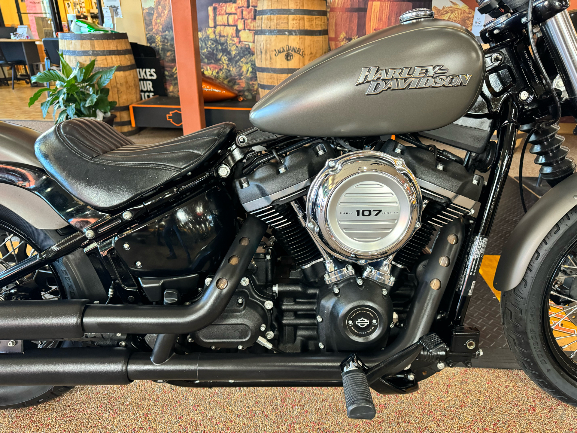 2019 Harley-Davidson Street Bob® in Knoxville, Tennessee - Photo 5
