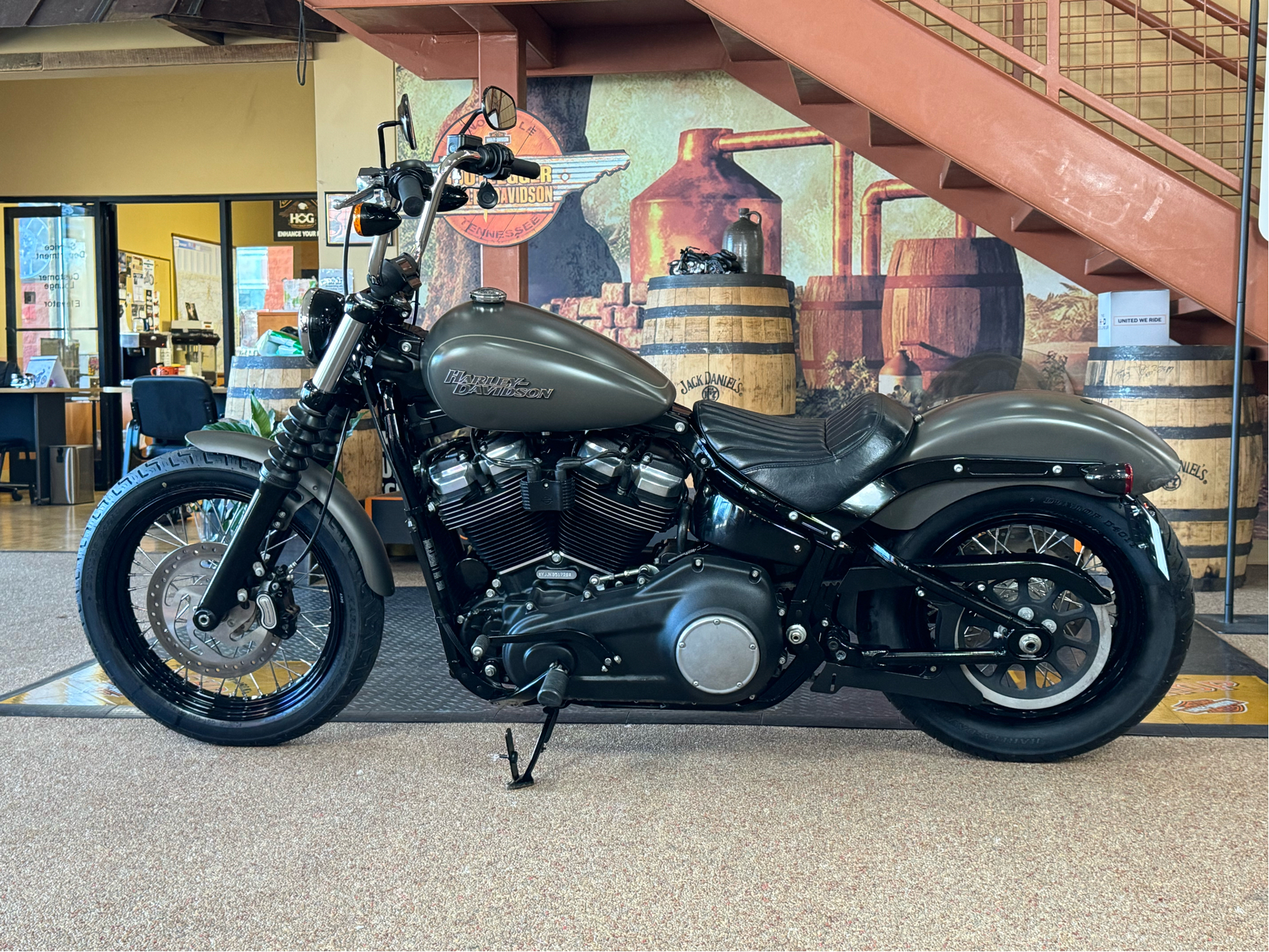 2019 Harley-Davidson Street Bob® in Knoxville, Tennessee - Photo 10