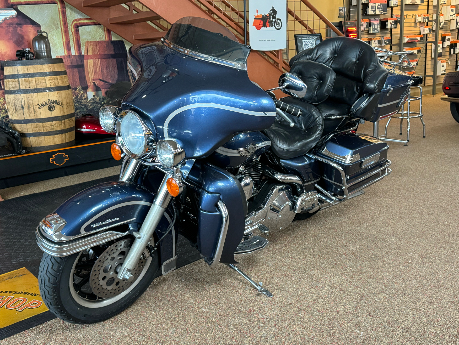 2003 Harley-Davidson FLHTCUI Ultra Classic® Electra Glide® in Knoxville, Tennessee - Photo 12