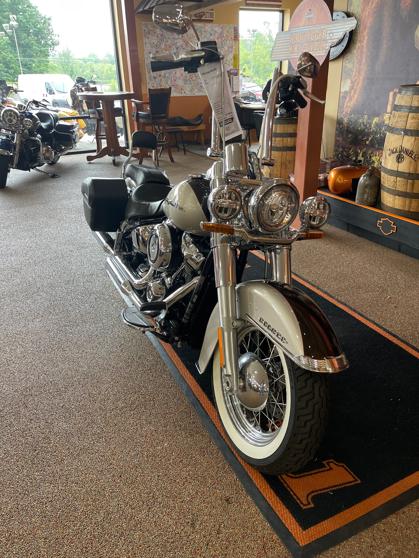 2018 Harley-Davidson Softail® Deluxe 107 in Knoxville, Tennessee - Photo 3