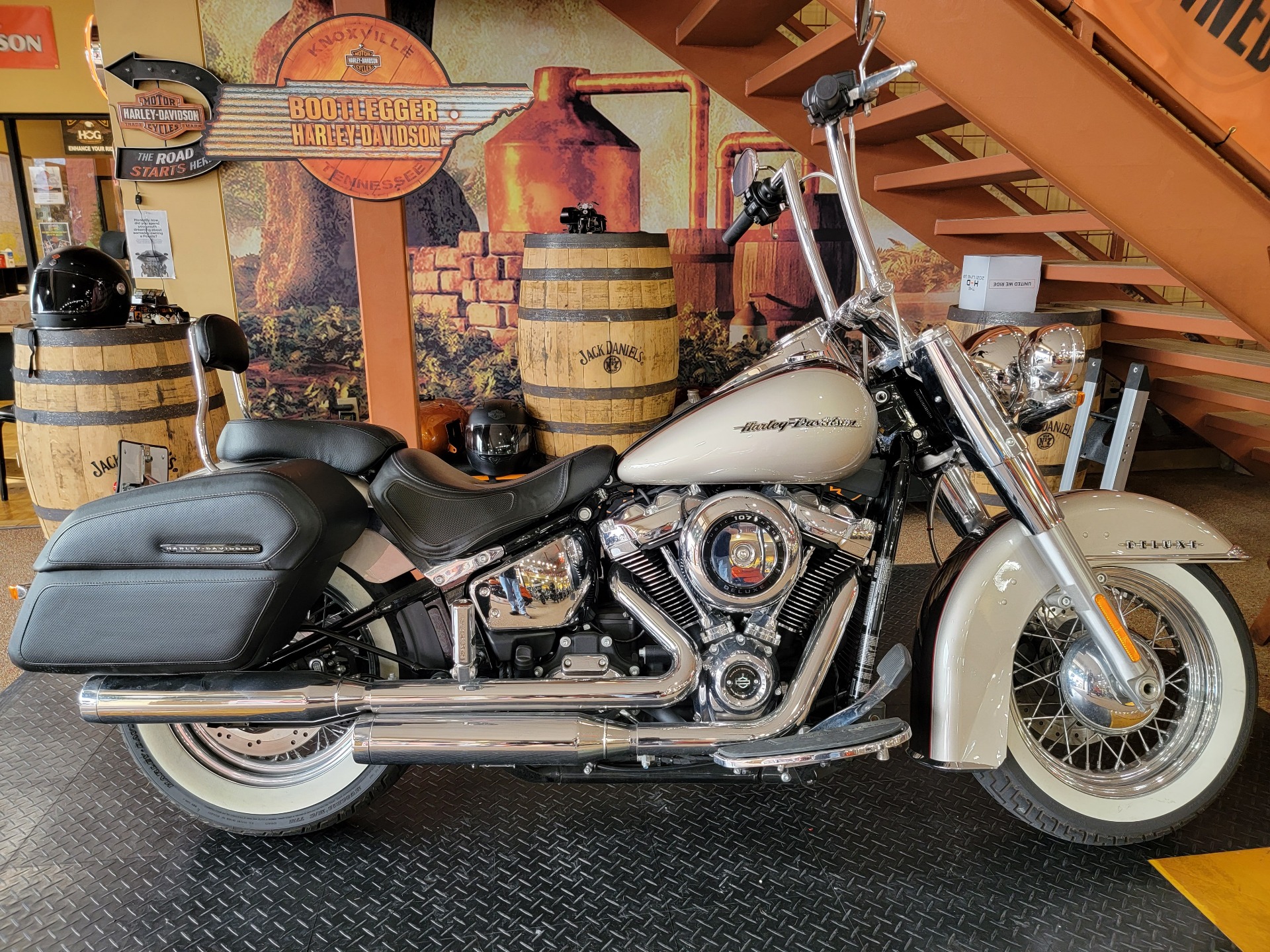 2018 Harley-Davidson Softail® Deluxe 107 in Knoxville, Tennessee - Photo 1