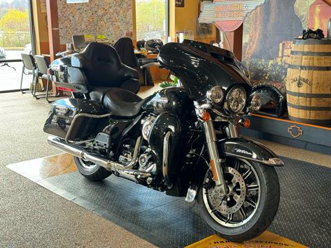 2018 Harley-Davidson Electra Glide® Ultra Classic® in Knoxville, Tennessee - Photo 2