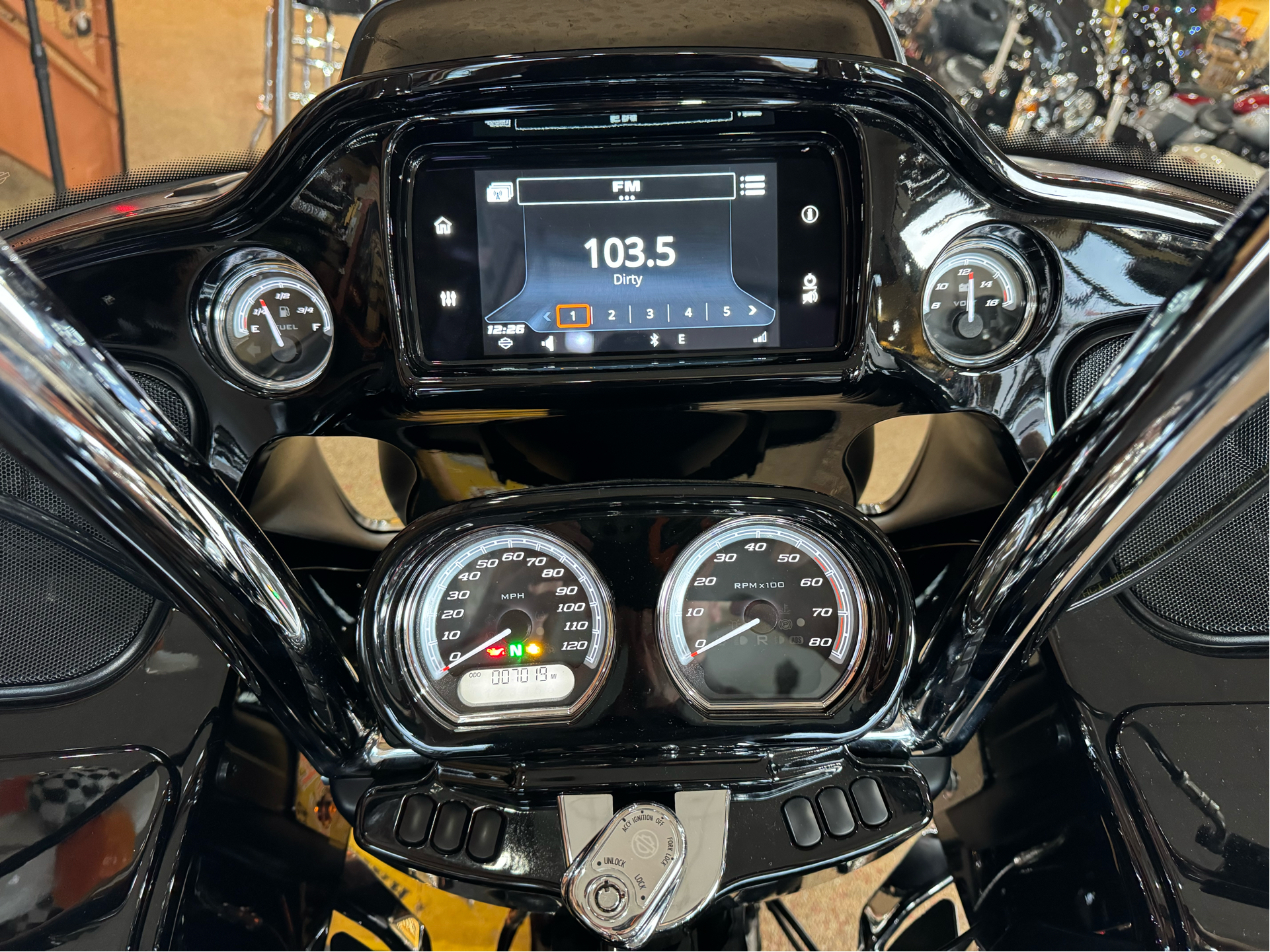 2022 Harley-Davidson Road Glide® Limited in Knoxville, Tennessee - Photo 22