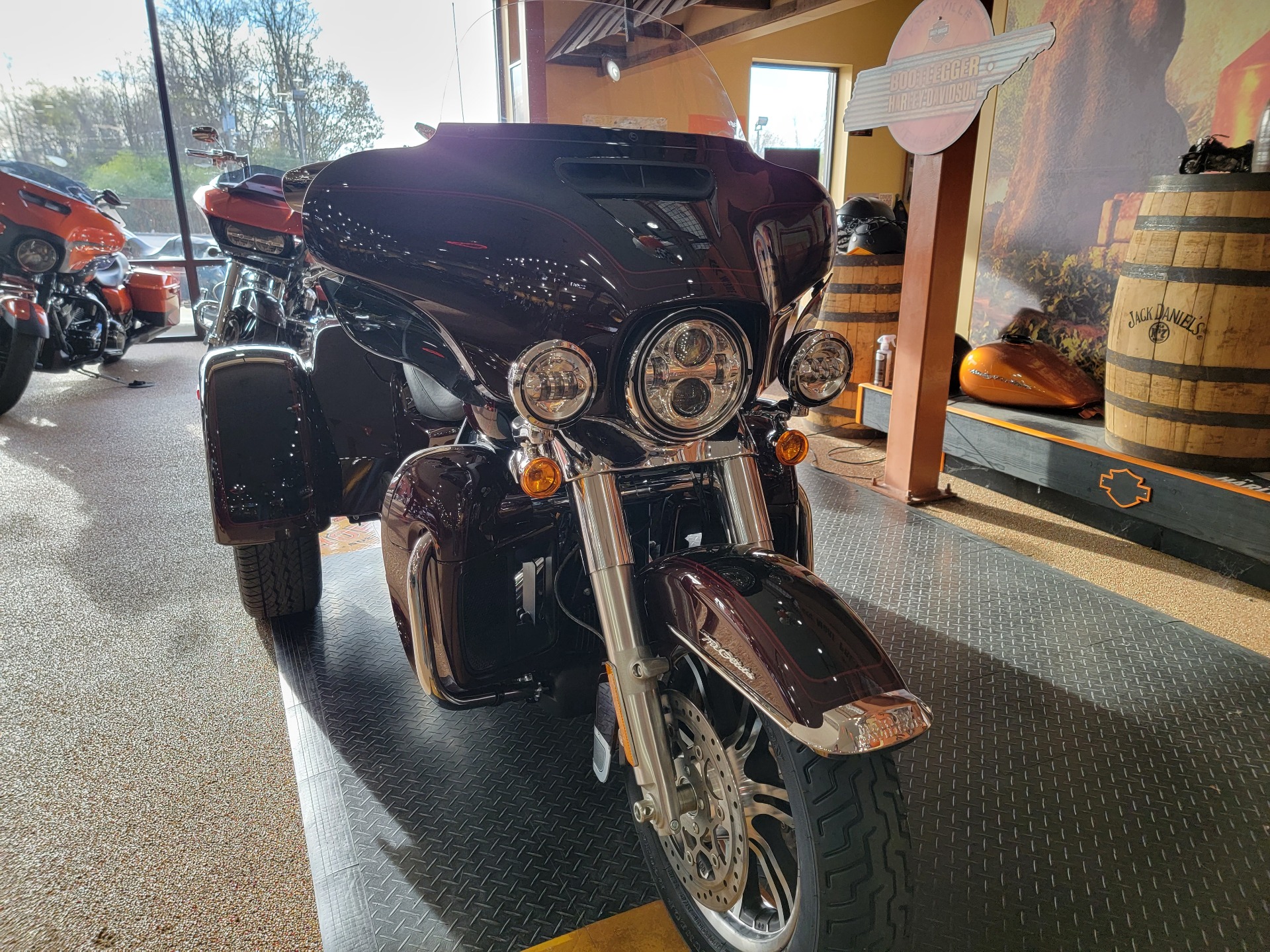 2022 Harley-Davidson Tri Glide® Ultra in Knoxville, Tennessee - Photo 2