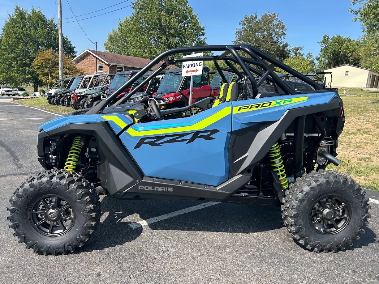 2025 Polaris RZR Pro XP Premium in Belle Vernon, Pennsylvania - Photo 2