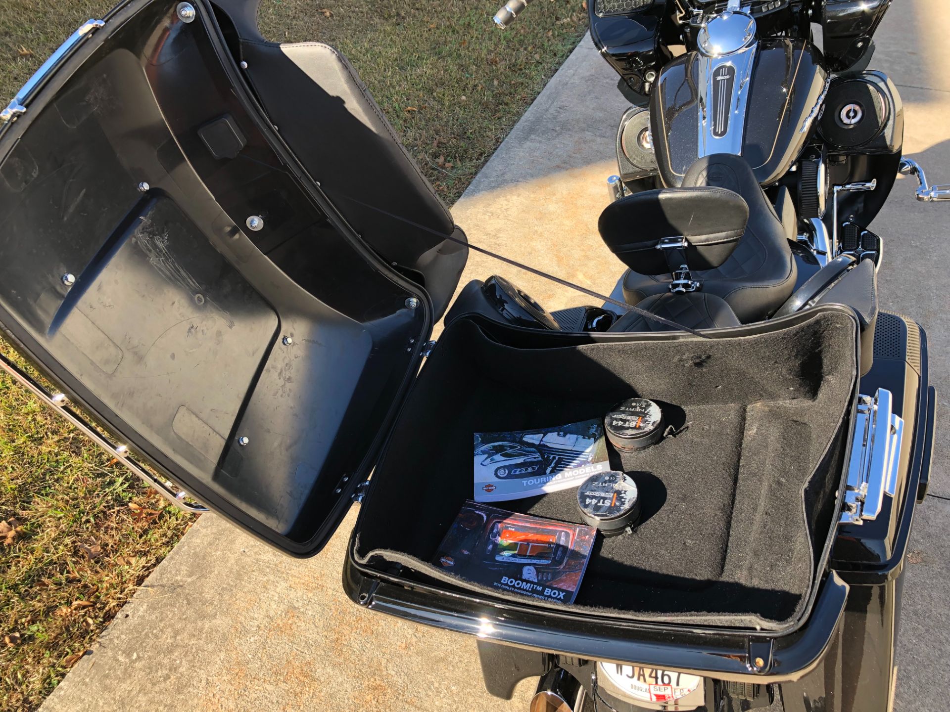 2016 Harley-Davidson Road Glide® Special in Fayetteville, Georgia - Photo 13