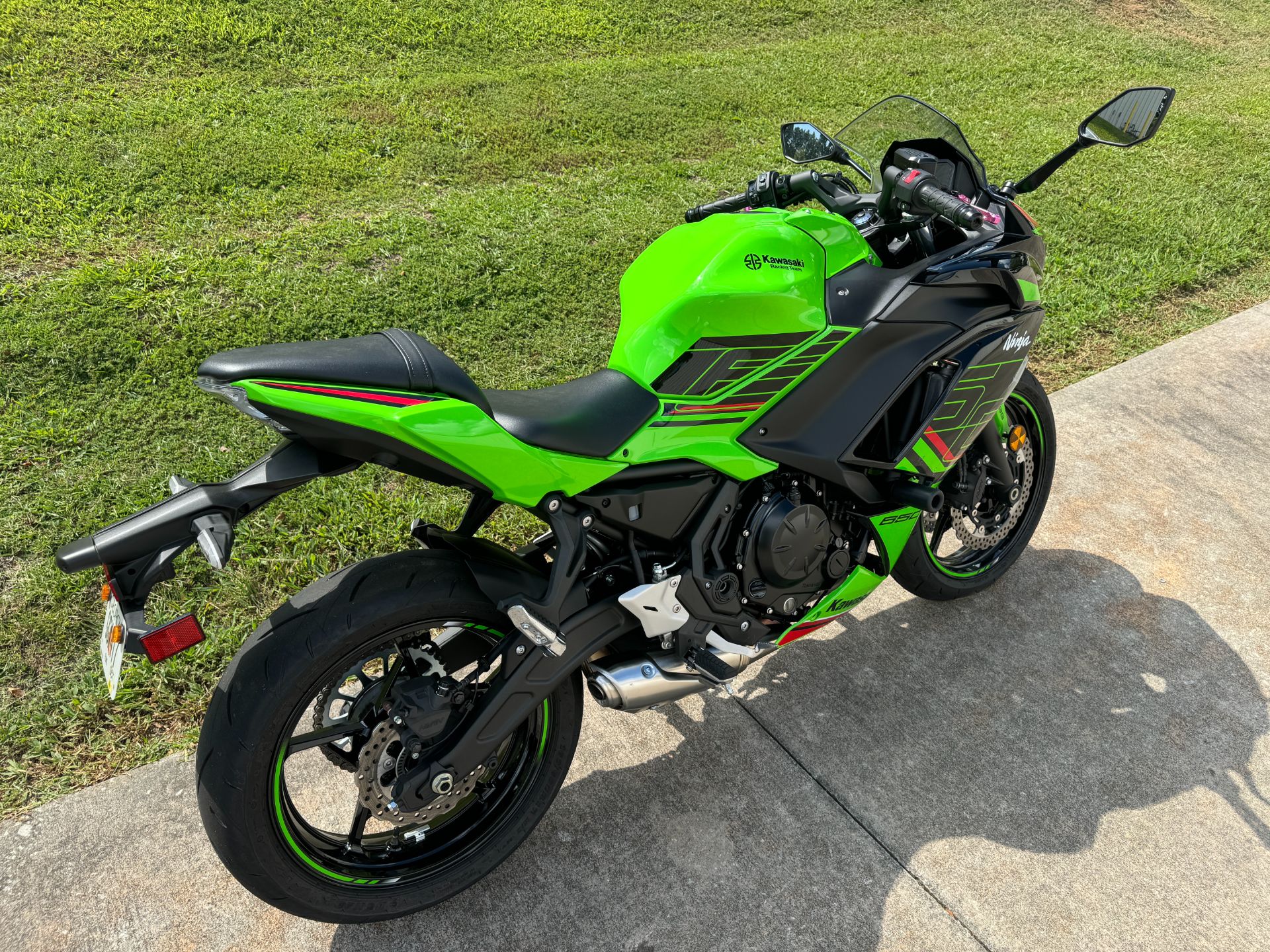 2023 Kawasaki Ninja 650 ABS KRT Edition in Fayetteville, Georgia - Photo 10