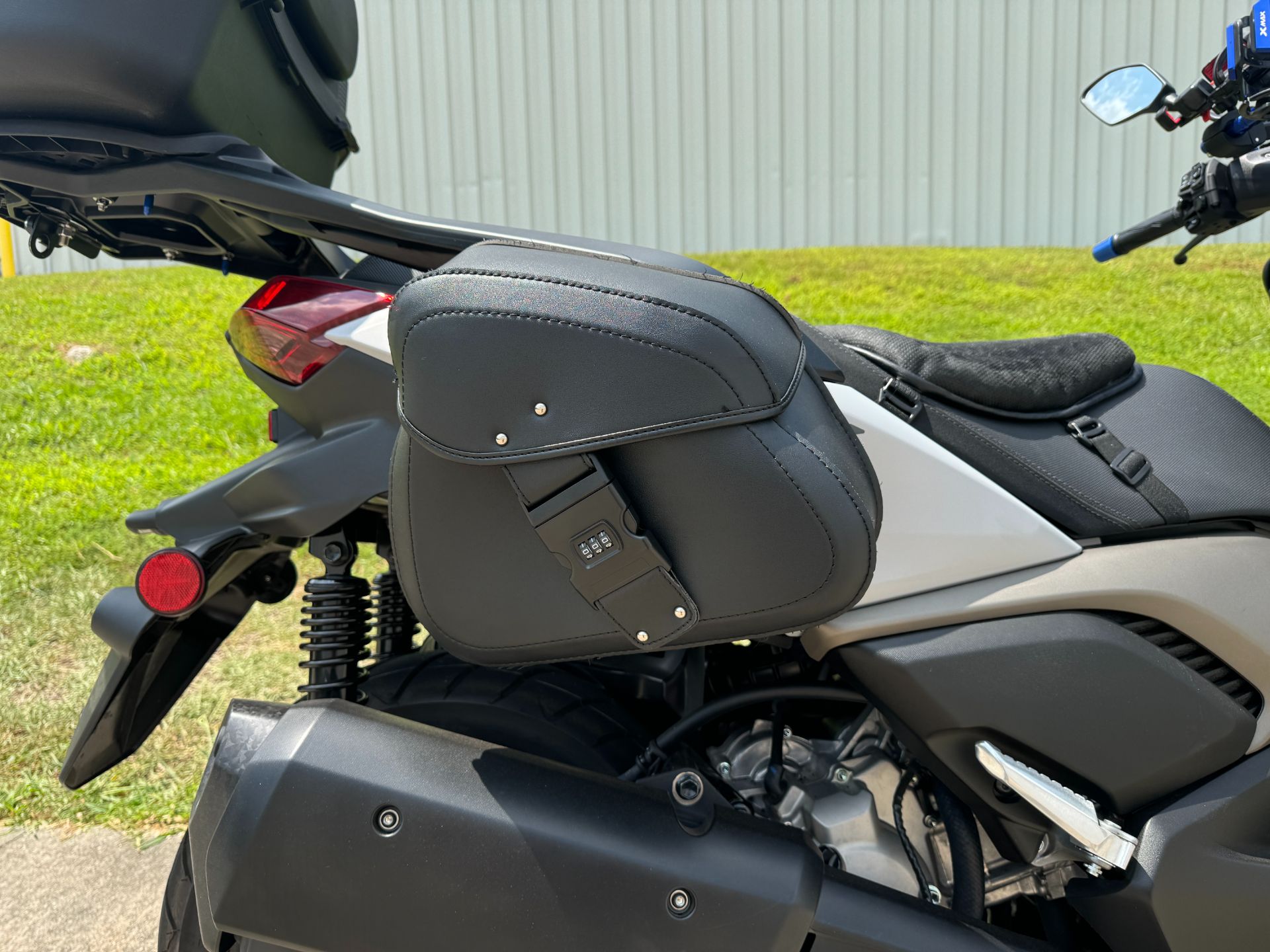 2023 Yamaha XMAX in Fayetteville, Georgia - Photo 7