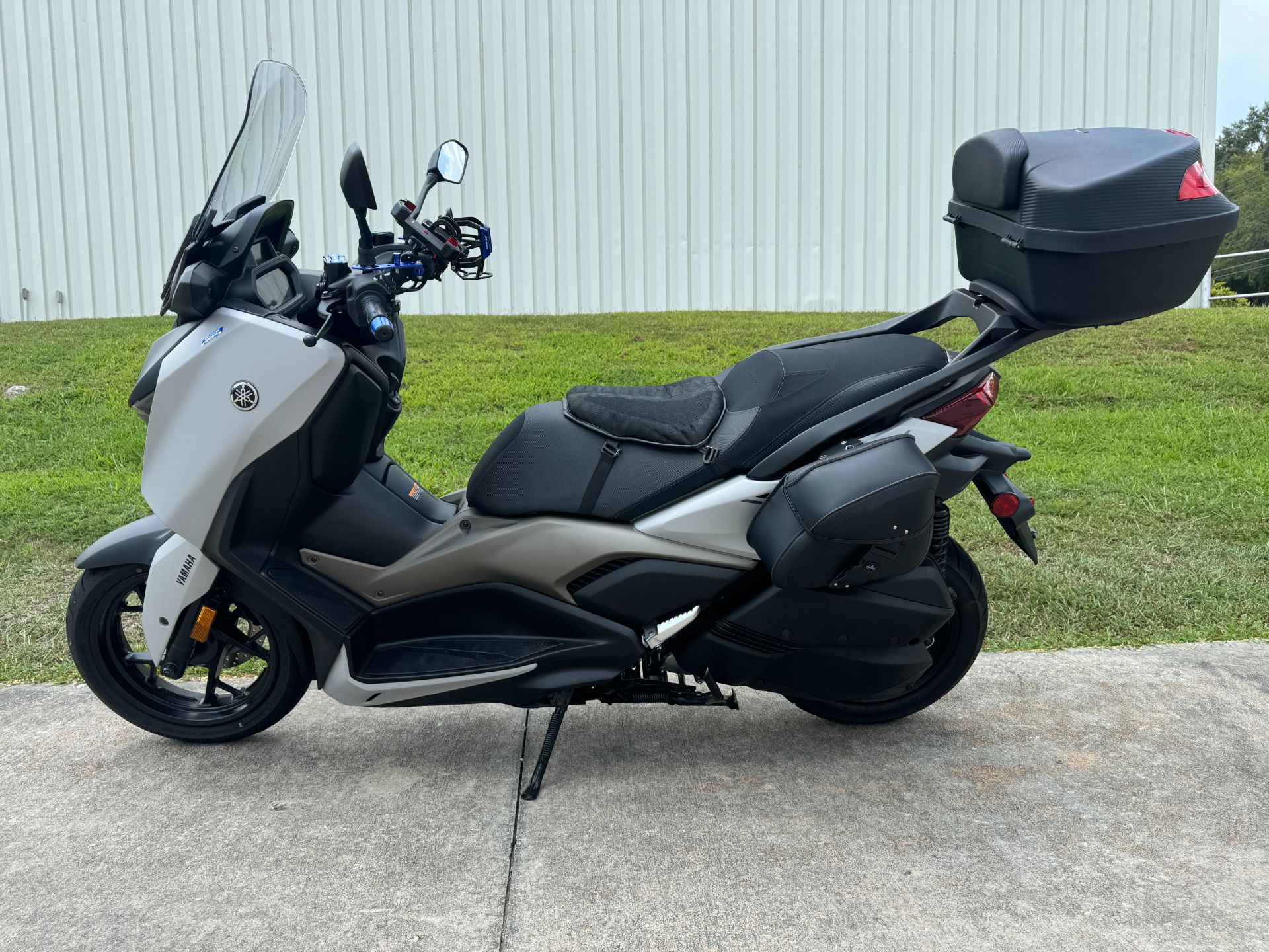 2023 Yamaha XMAX in Fayetteville, Georgia - Photo 12