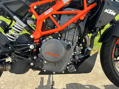 2023 KTM 390 Duke in Fayetteville, Georgia - Photo 6