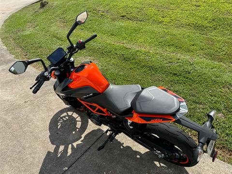 2023 KTM 390 Duke in Fayetteville, Georgia - Photo 17