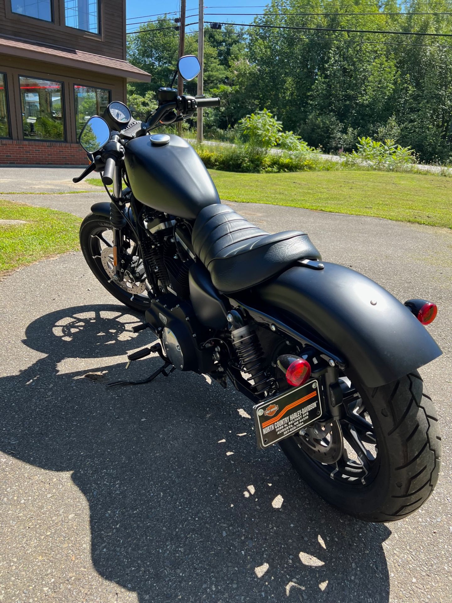 2021 Harley-Davidson Iron 883 in Augusta, Maine - Photo 4