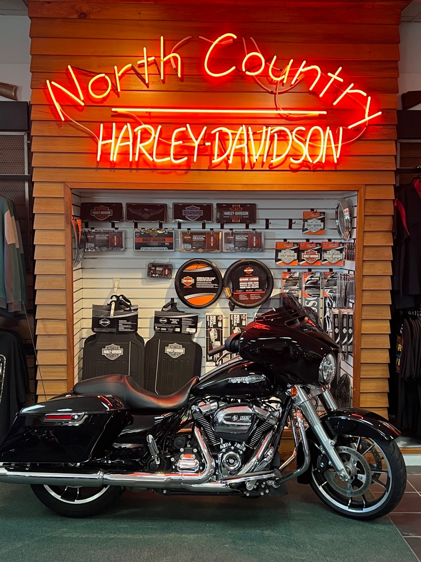 2022 Harley-Davidson Street Glide Standard in Augusta, Maine - Photo 1