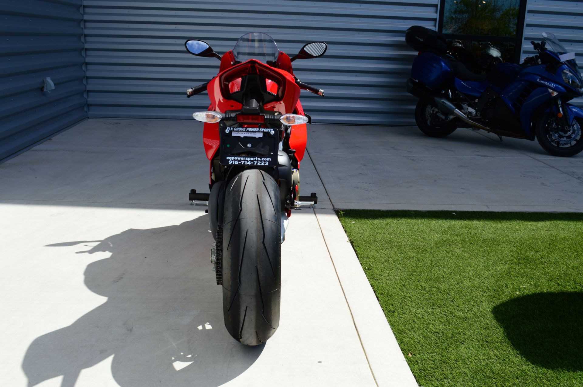 2024 Ducati Panigale V4 in Elk Grove, California - Photo 6